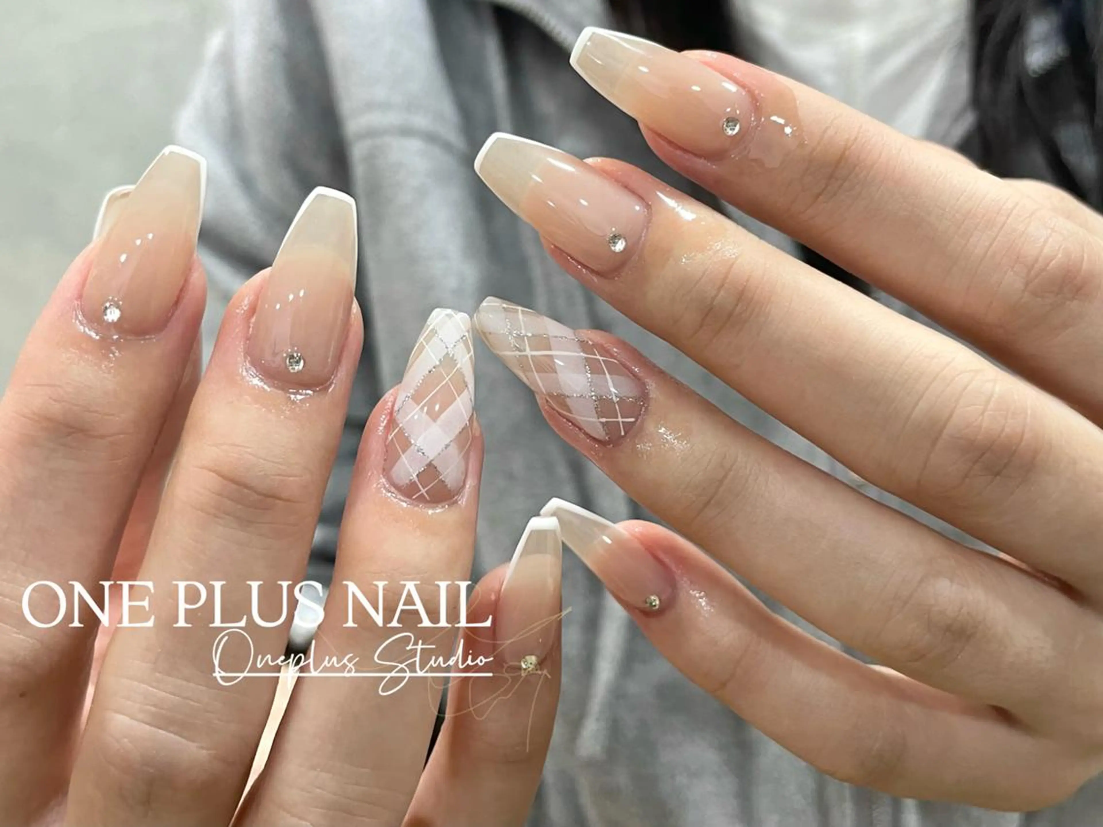 ネイル アートネイル オーロラネイル ガーリー キラキラネイル 韓国ネイル haruka 🧸のネイルデザイン