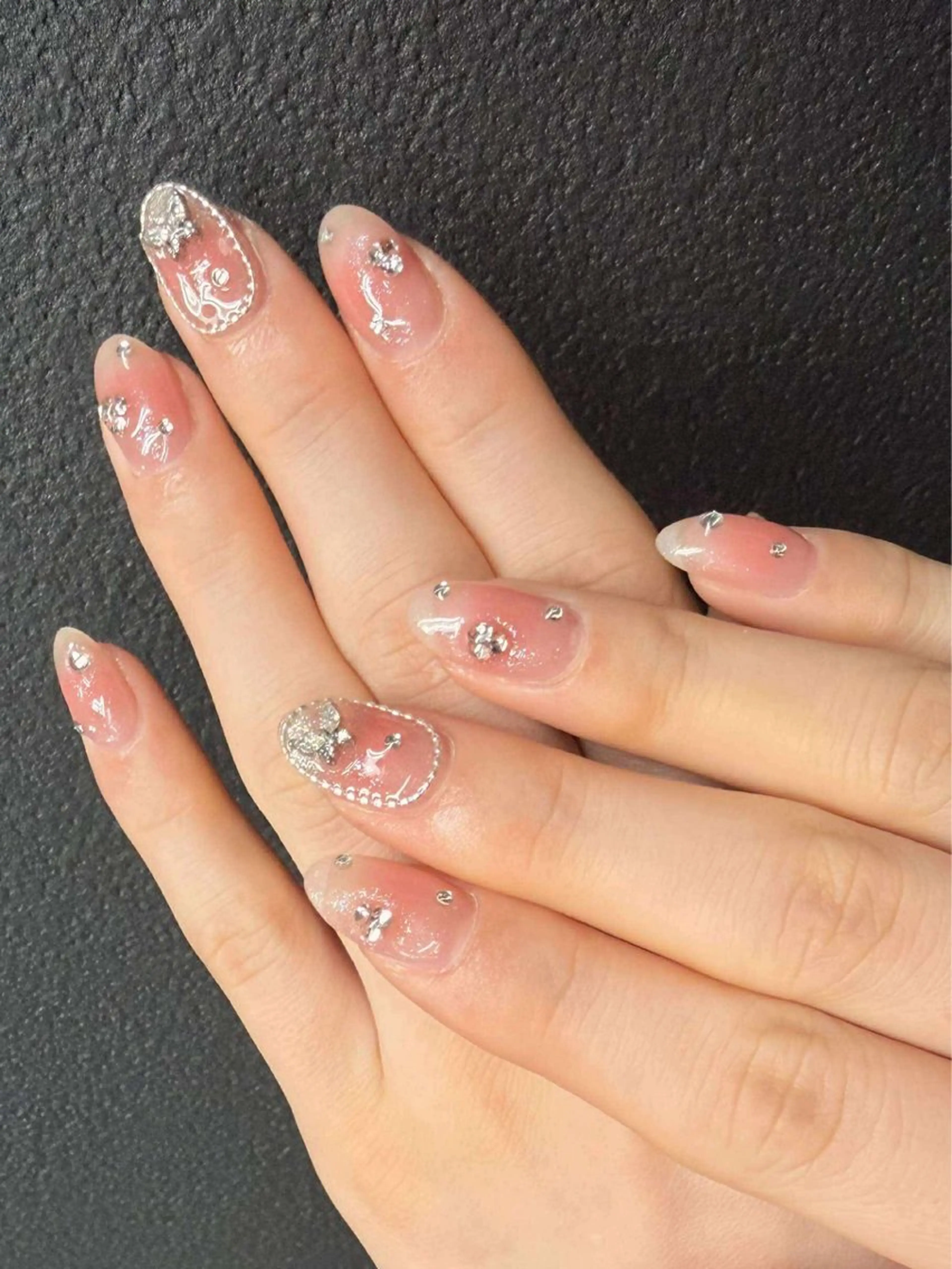 ネイル 韓国ネイル 持ち込み ニュアンスネイル ネイルチップ 冬ネイル RINN ANA.CHUOのネイルデザイン