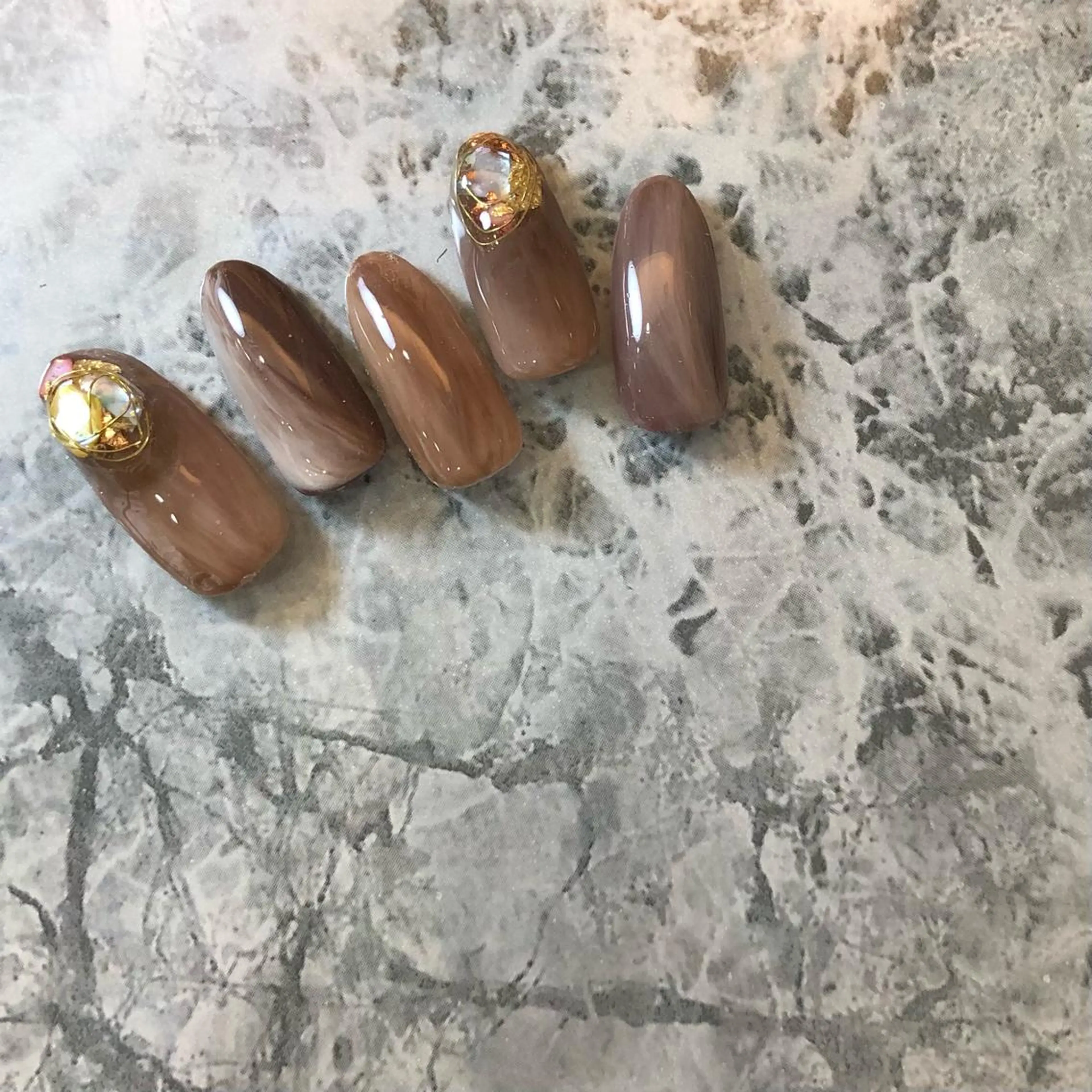 ネイル ハンドネイル 河野 弥月のネイルデザイン