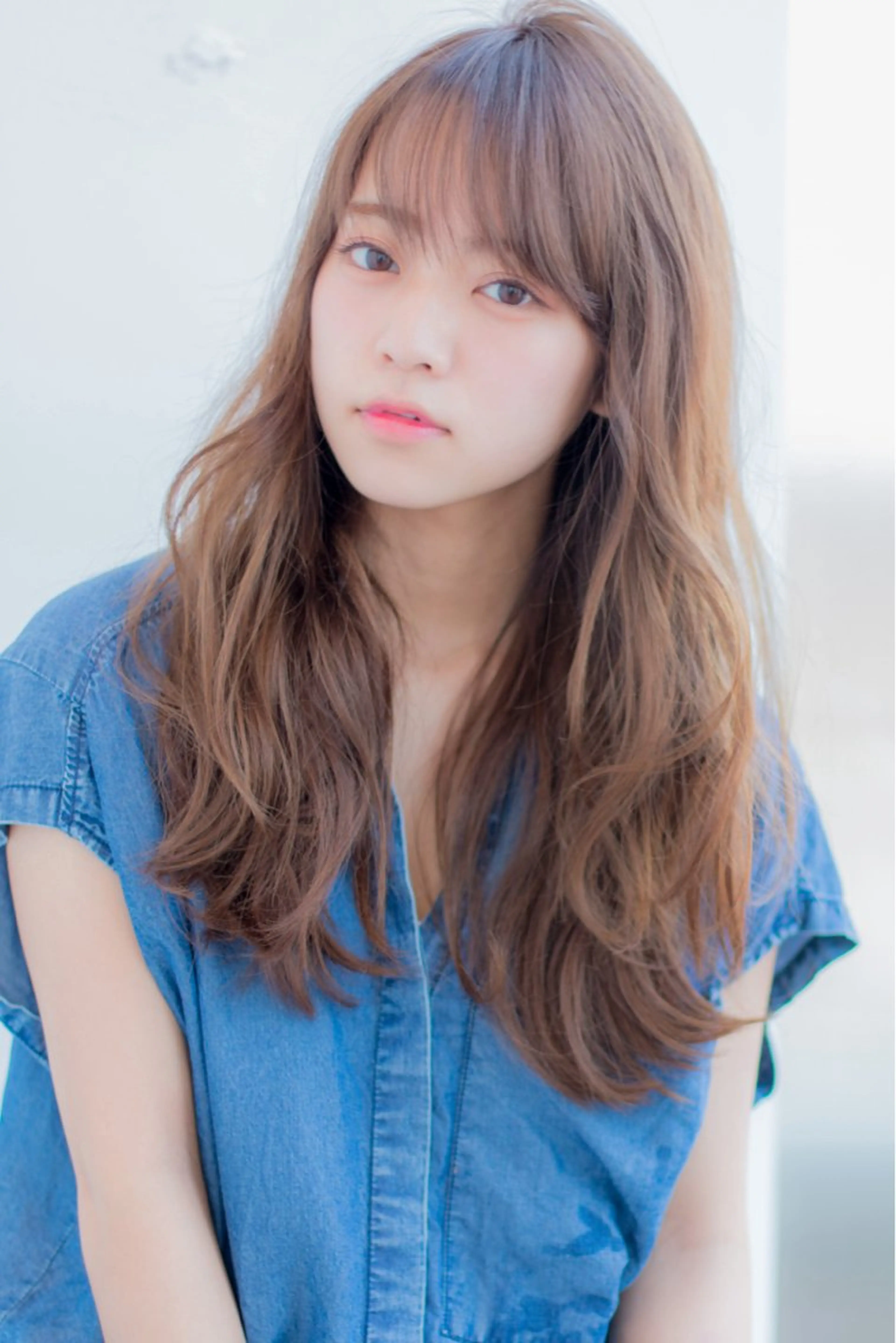 カラー 溝江 天碧のヘアスタイル