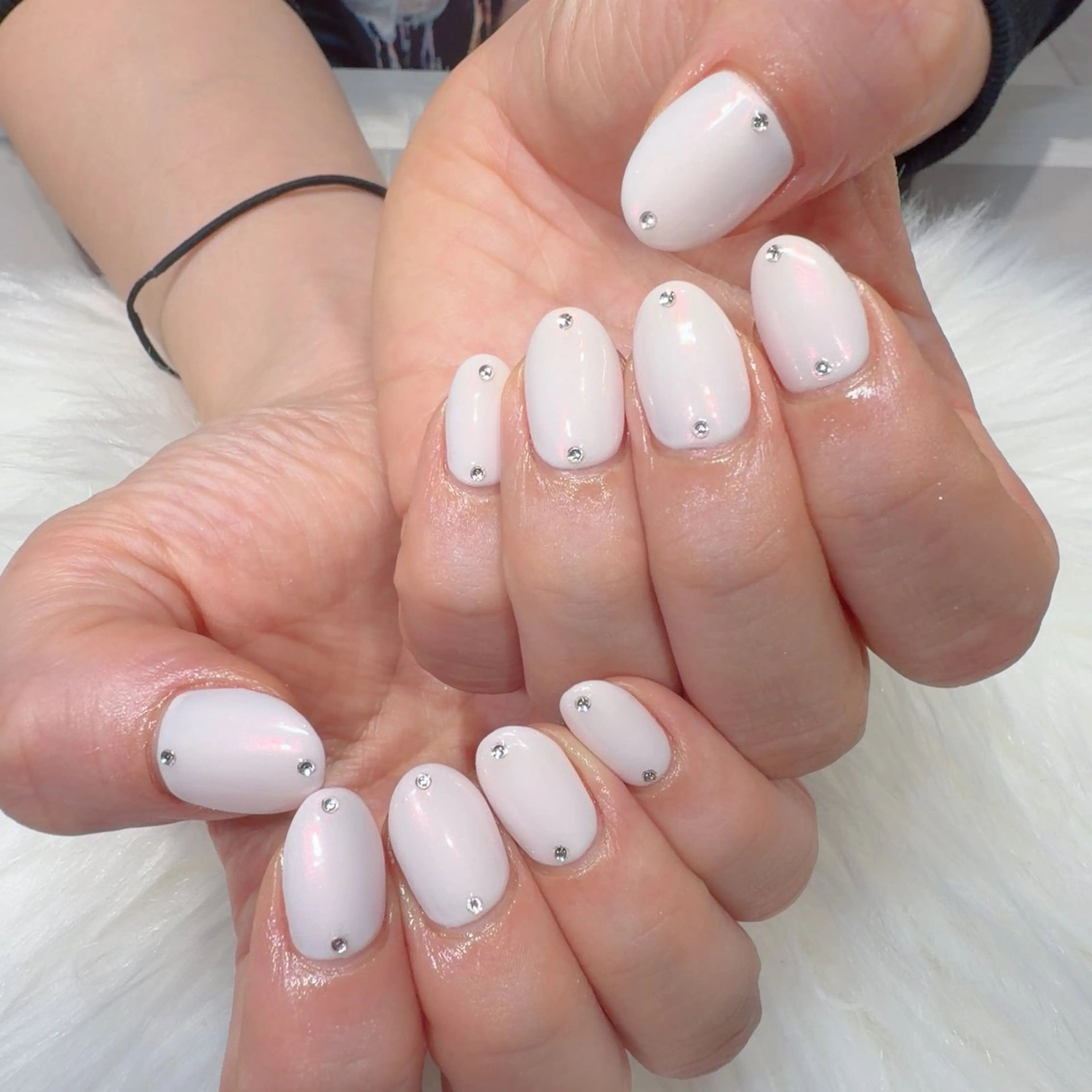 ネイル ストーンネイル ハンドネイル 小野澤 紗智のネイルデザイン