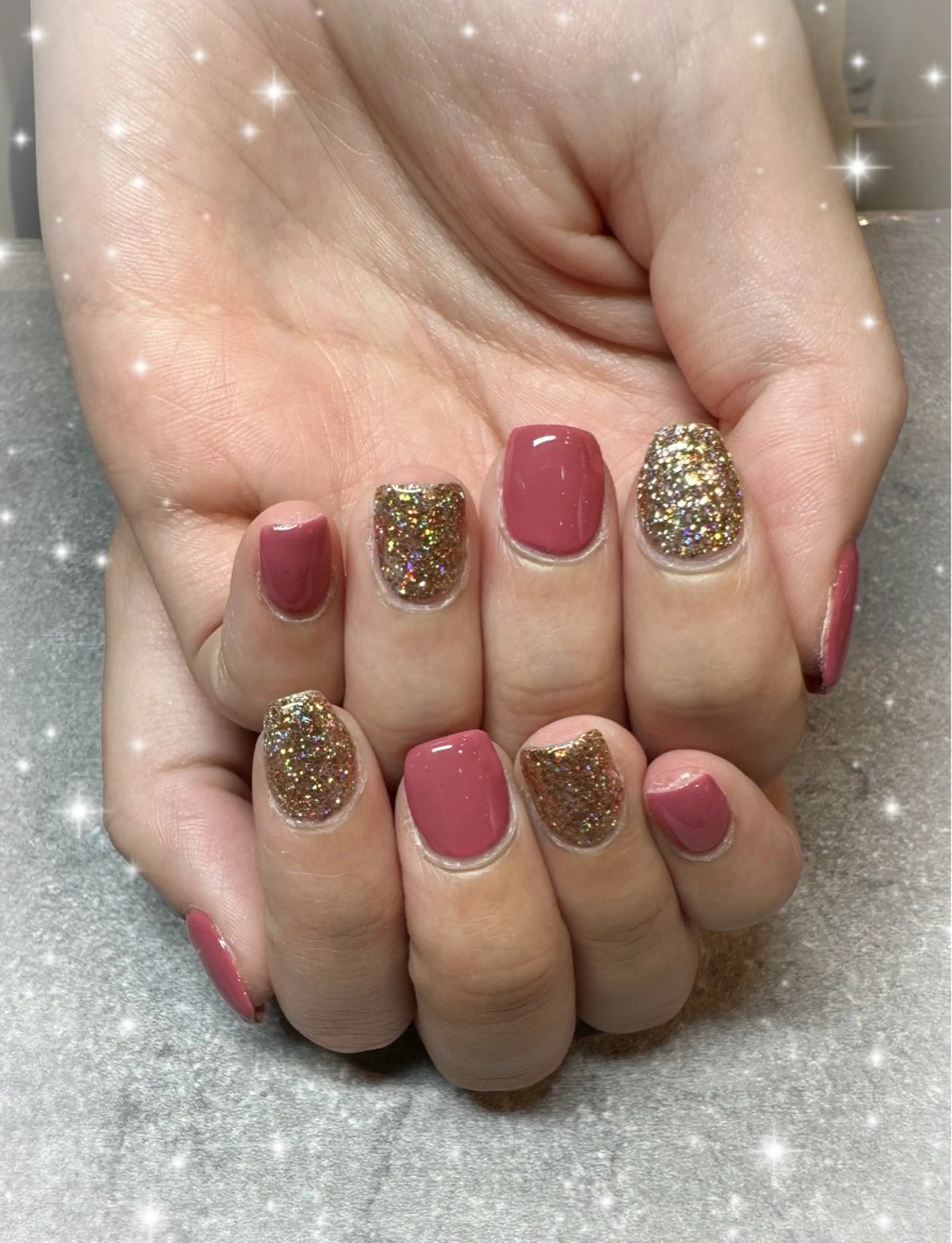 Glitter gel nail🌟の写真