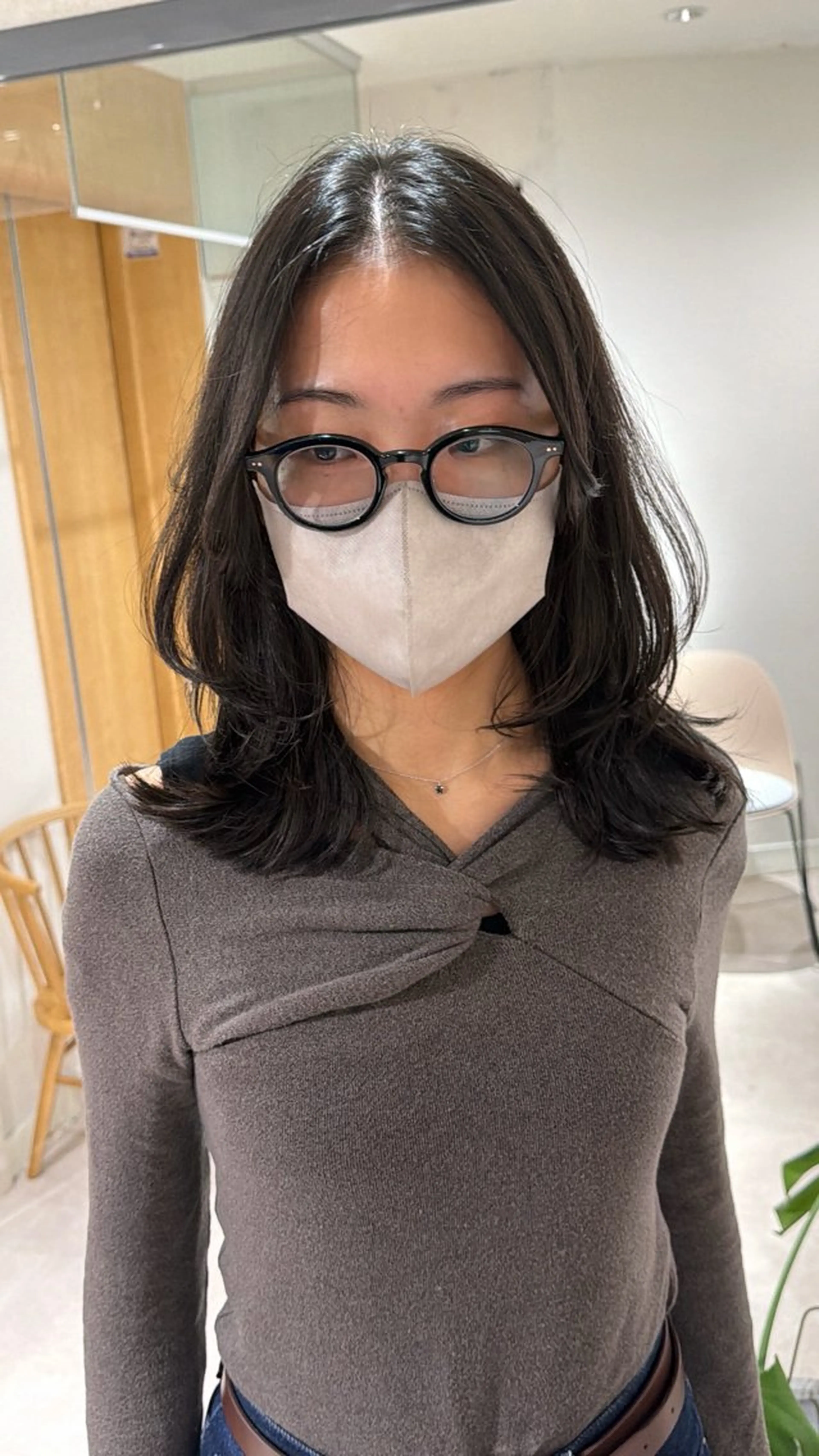 ミディアム カット ヘアカラー イメチェンレイヤー/ 縮毛矯正/菅野恭平のヘアスタイル