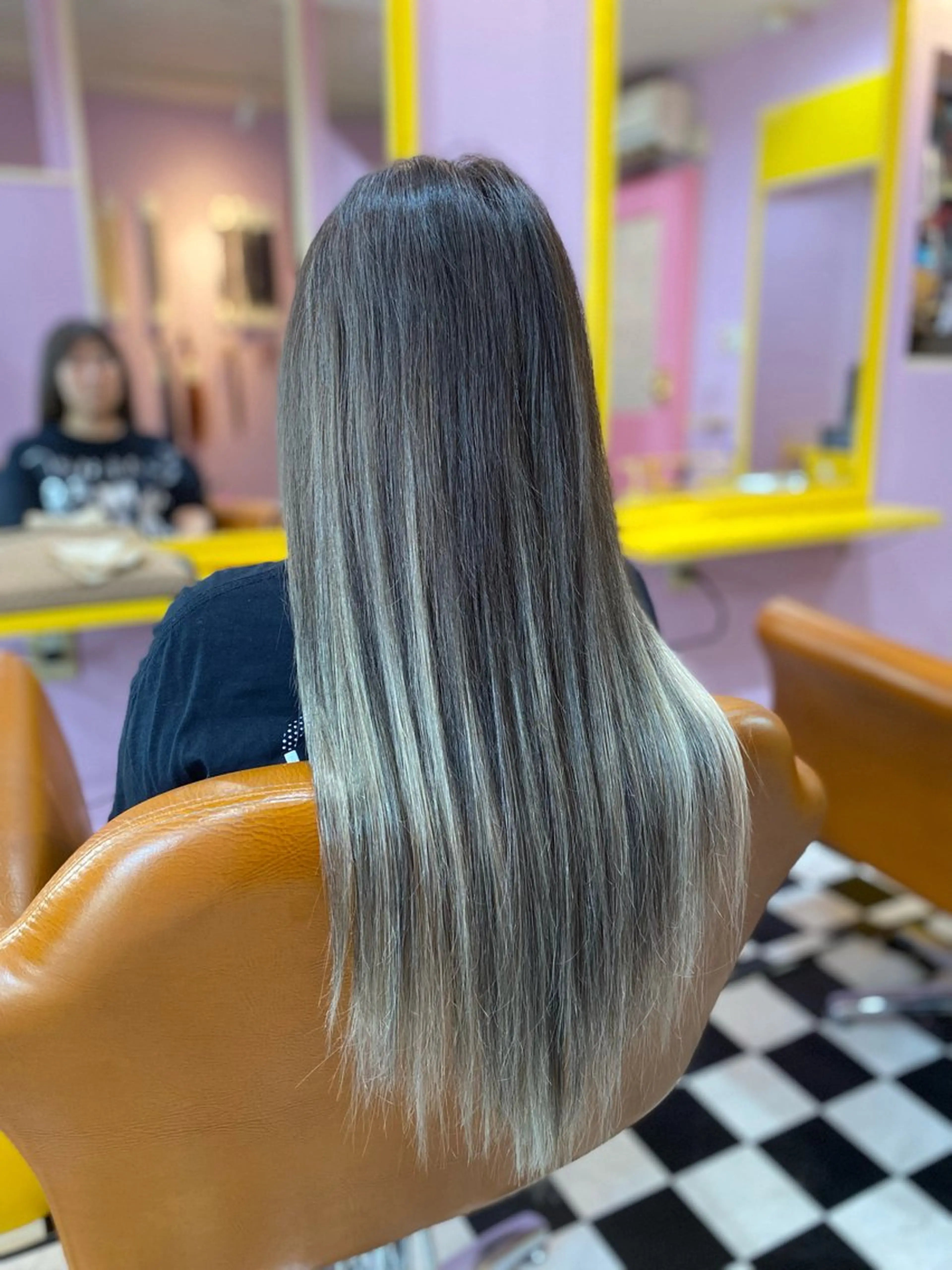 ミディアム レイヤーカット チビ編み込みエクステ どぅ〜す/YUIのヘアスタイル