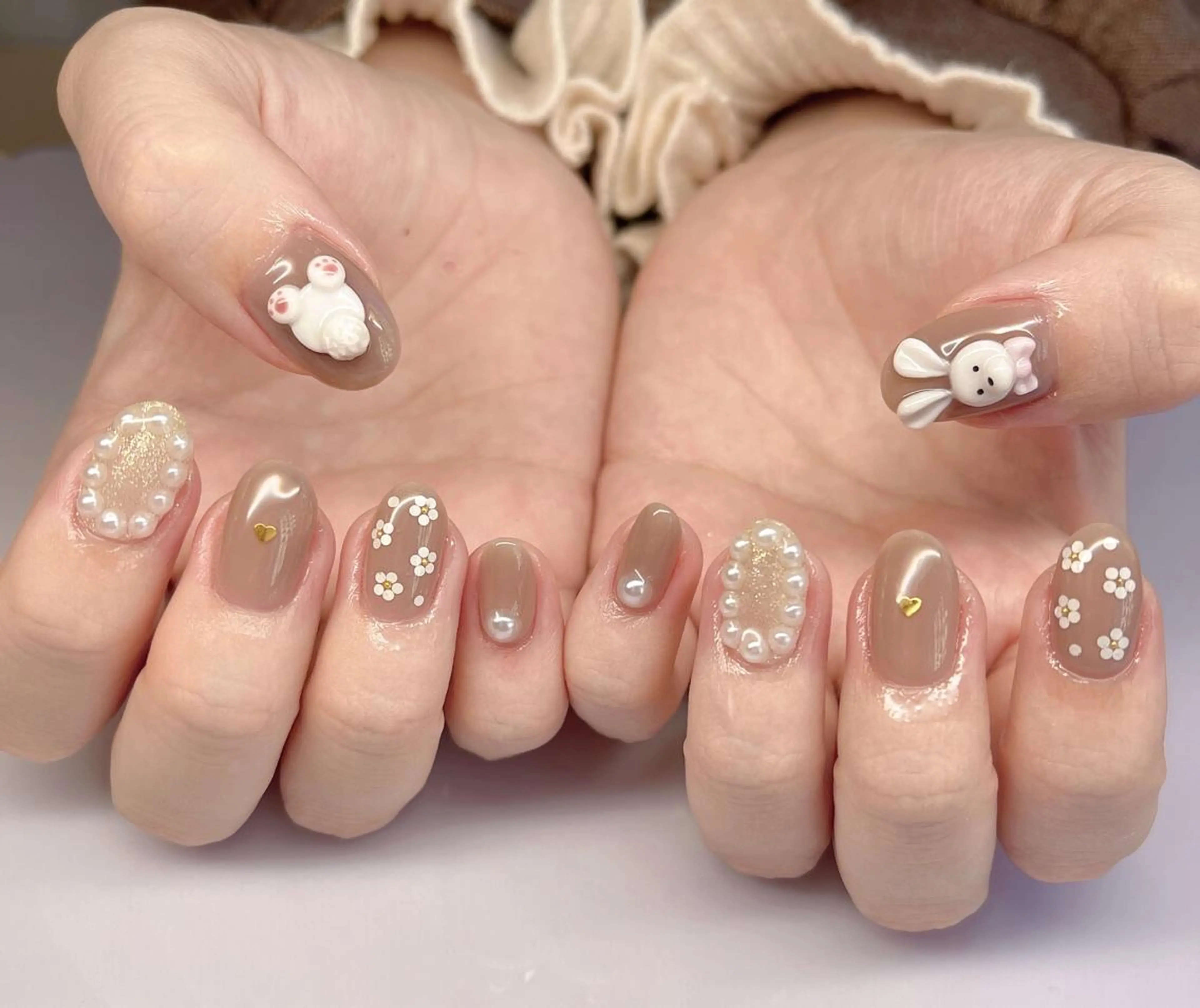 ミディアム ネイル ハンドネイル 長さ出し専門 nynaのネイルデザイン