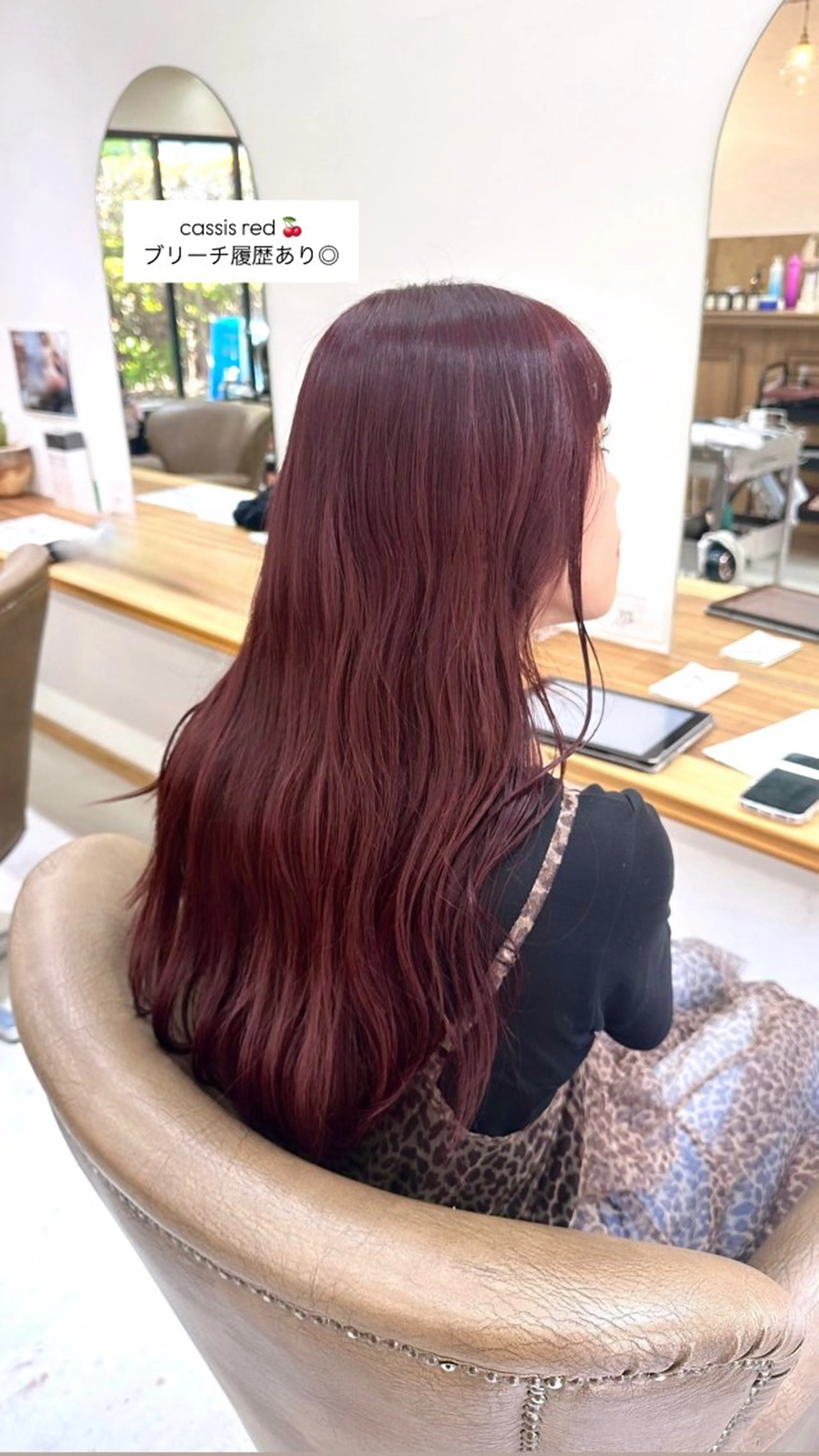 ロング カラー ブリーチ ラベンダーカラー mana／ブリーチ なし／ベージュ／暖色のヘアスタイル