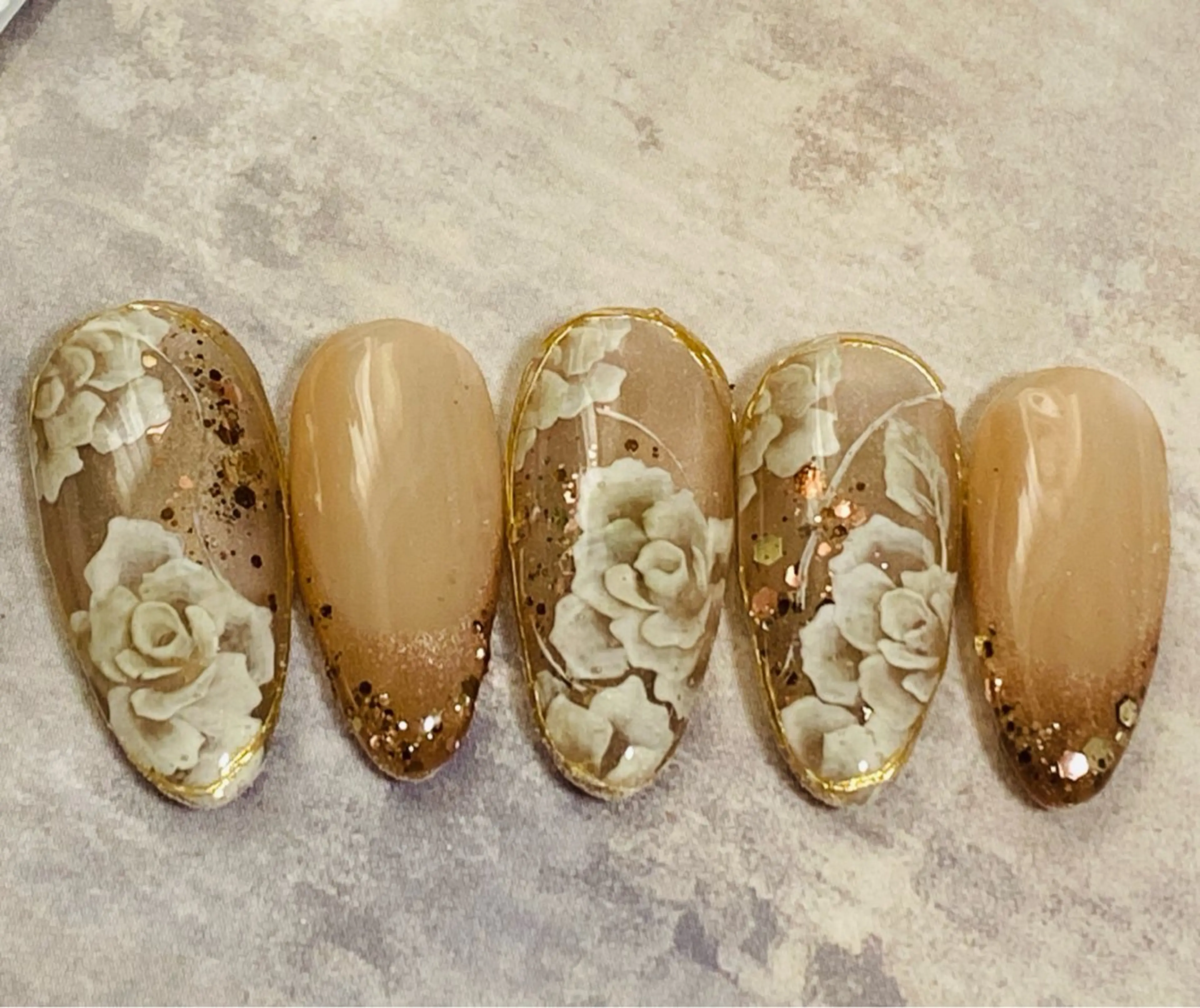 ネイル ラメ(グリッター) マグネットネイル 自宅ネイルサロン ♦️nuance♦️のネイルデザイン