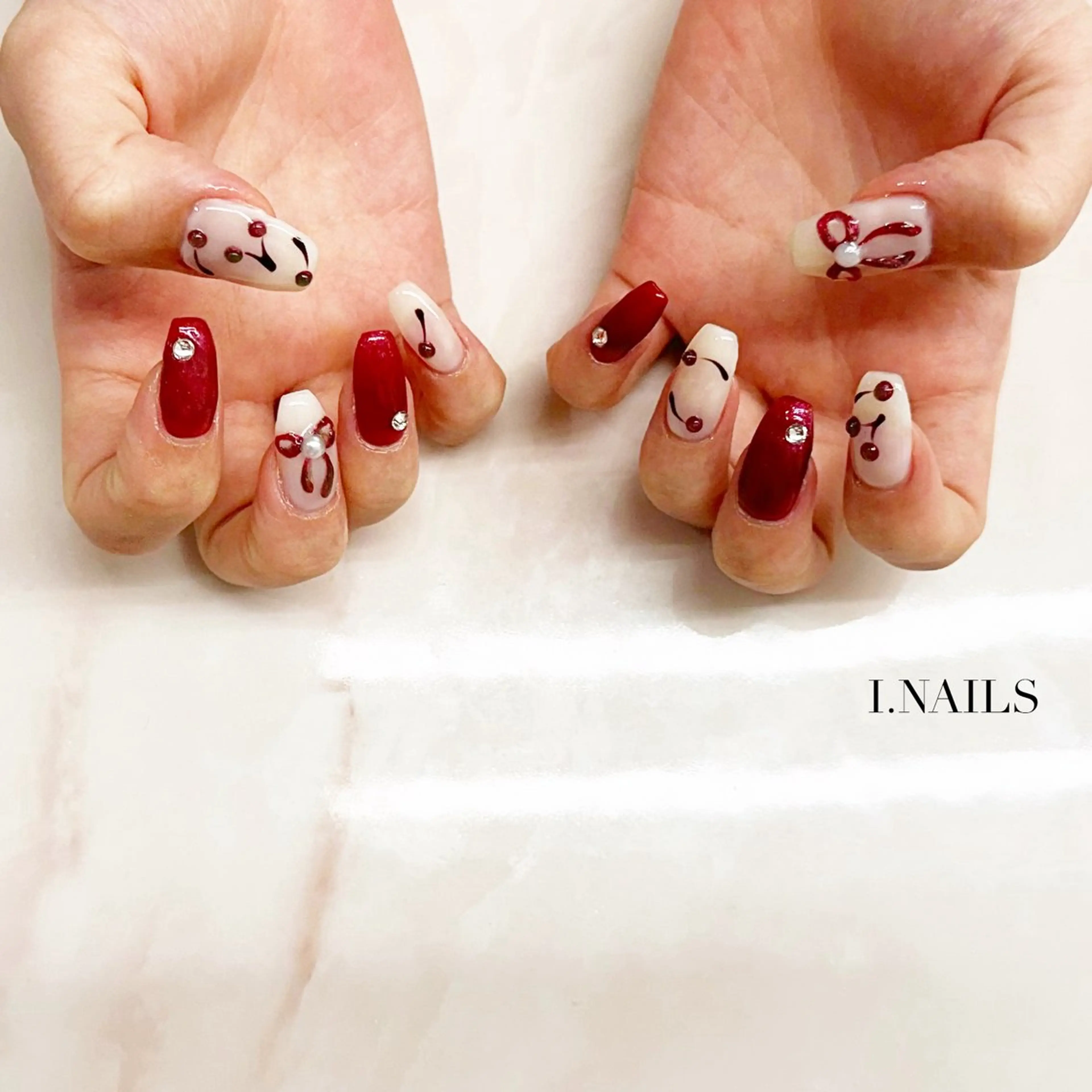 ネイル アイネイルズ所属・早川 梓のネイルデザイン