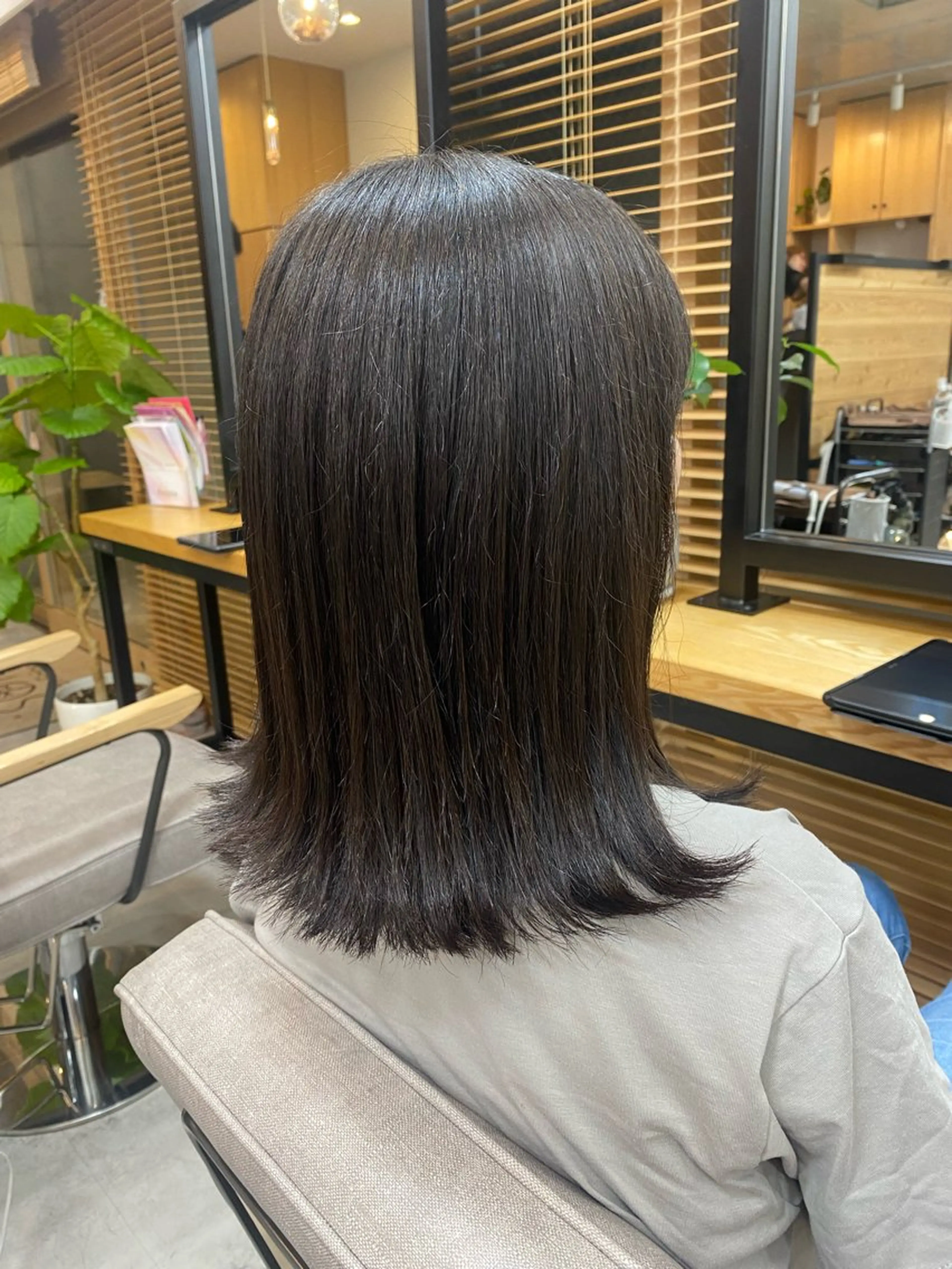 ミディアム HIYORI🧁 登戸のヘアスタイル