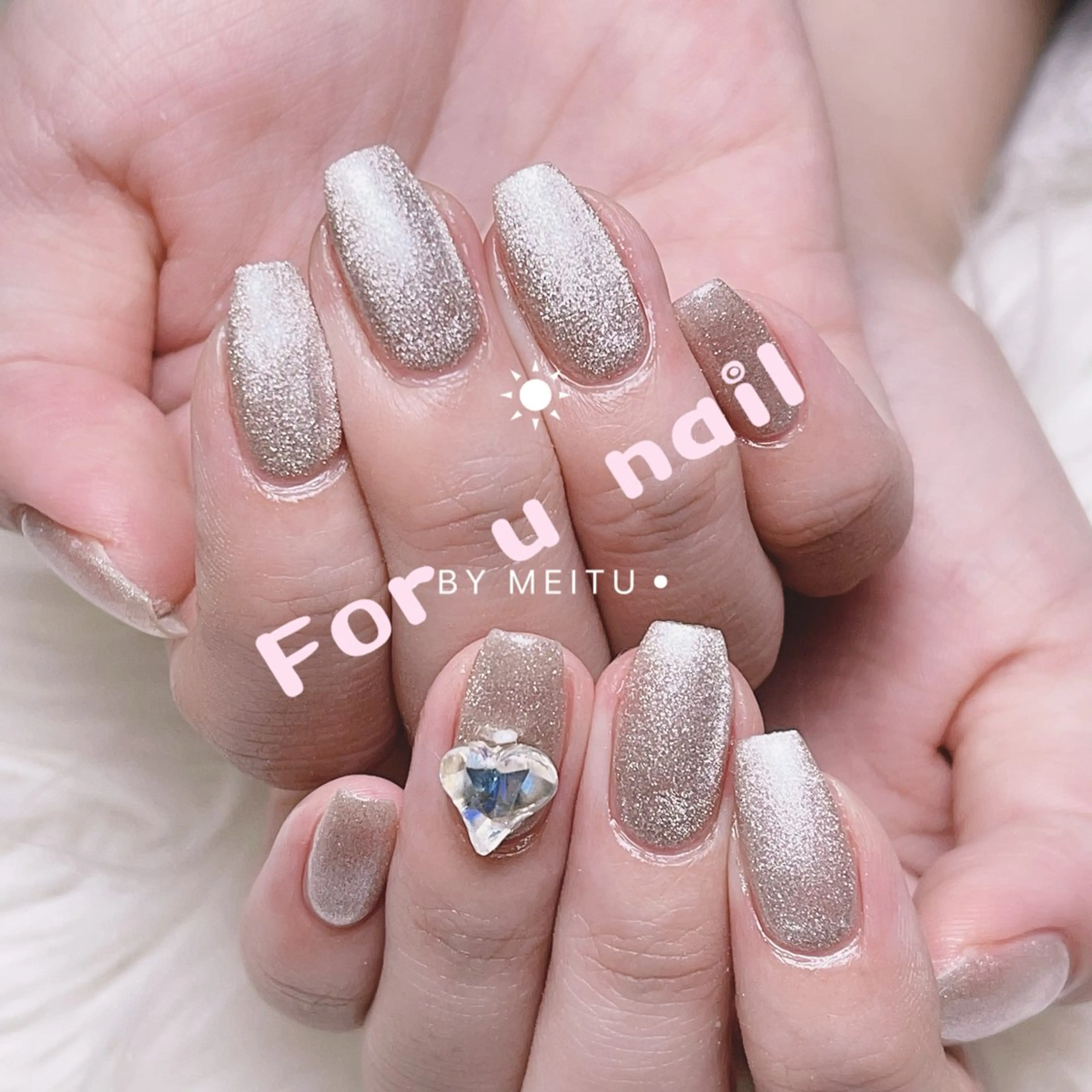 メンズ ネイル アートネイル フレンチネイル ジェルネイル キラキラネイル パラジェル Bloom スカルプ専門店のネイルデザイン