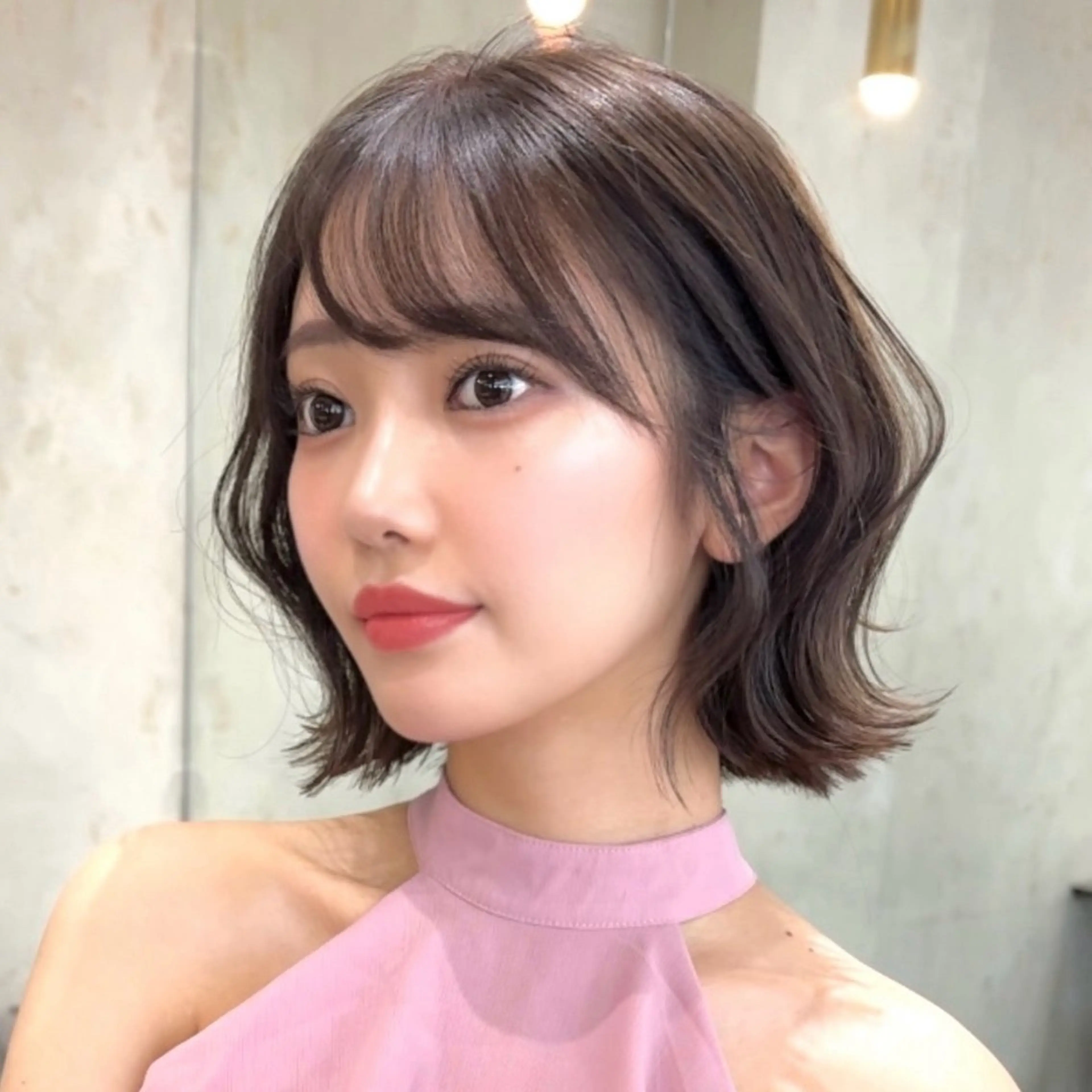 ショート カラー カット ヘアカラー トリートメント 莉乃/縮毛矯正/髪質 改善/艶カラーのヘアスタイル