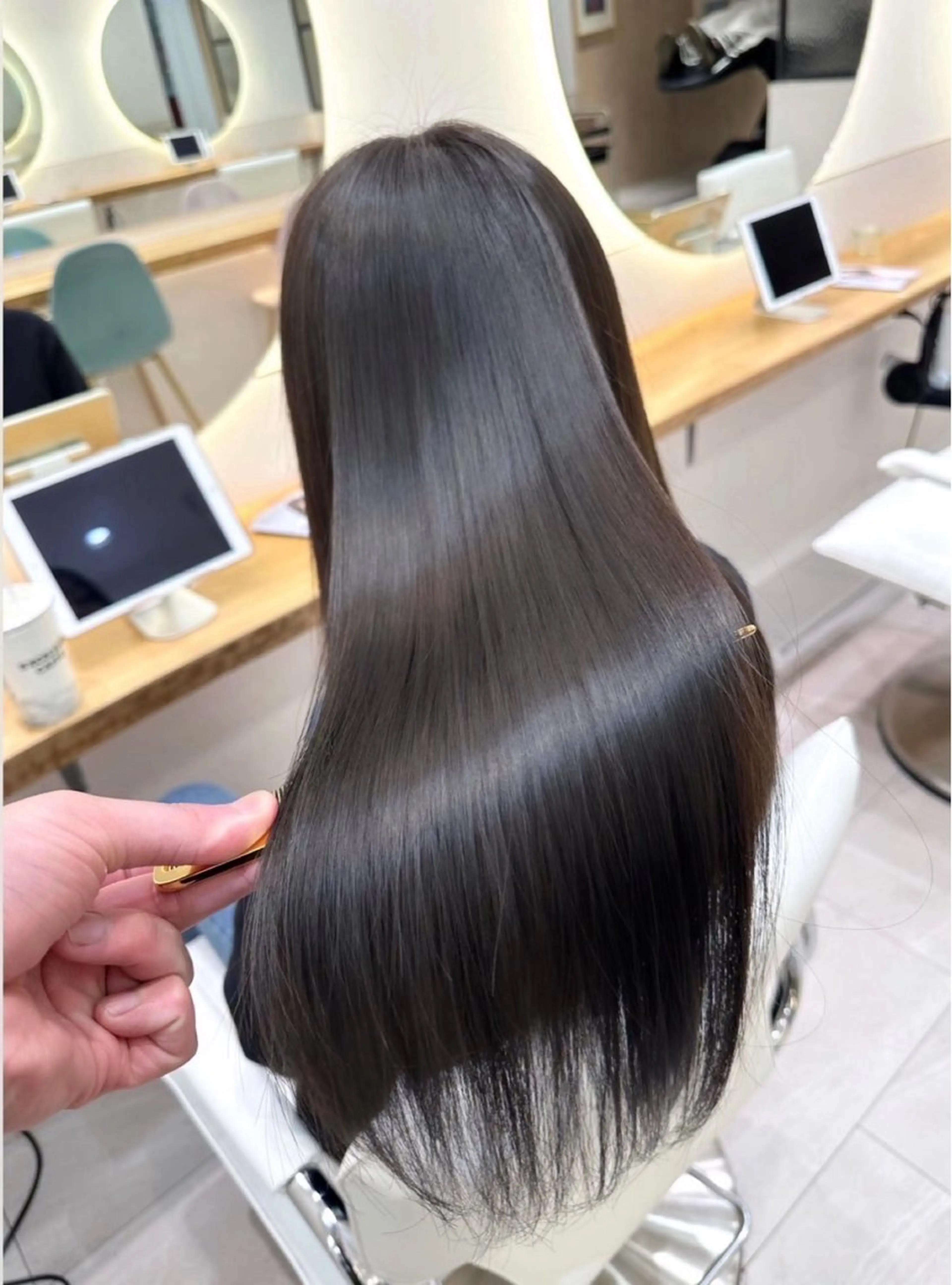 【ミニモ学割】U24✨カット＋美髪矯正＋髪質改善トリートメント🌈の写真