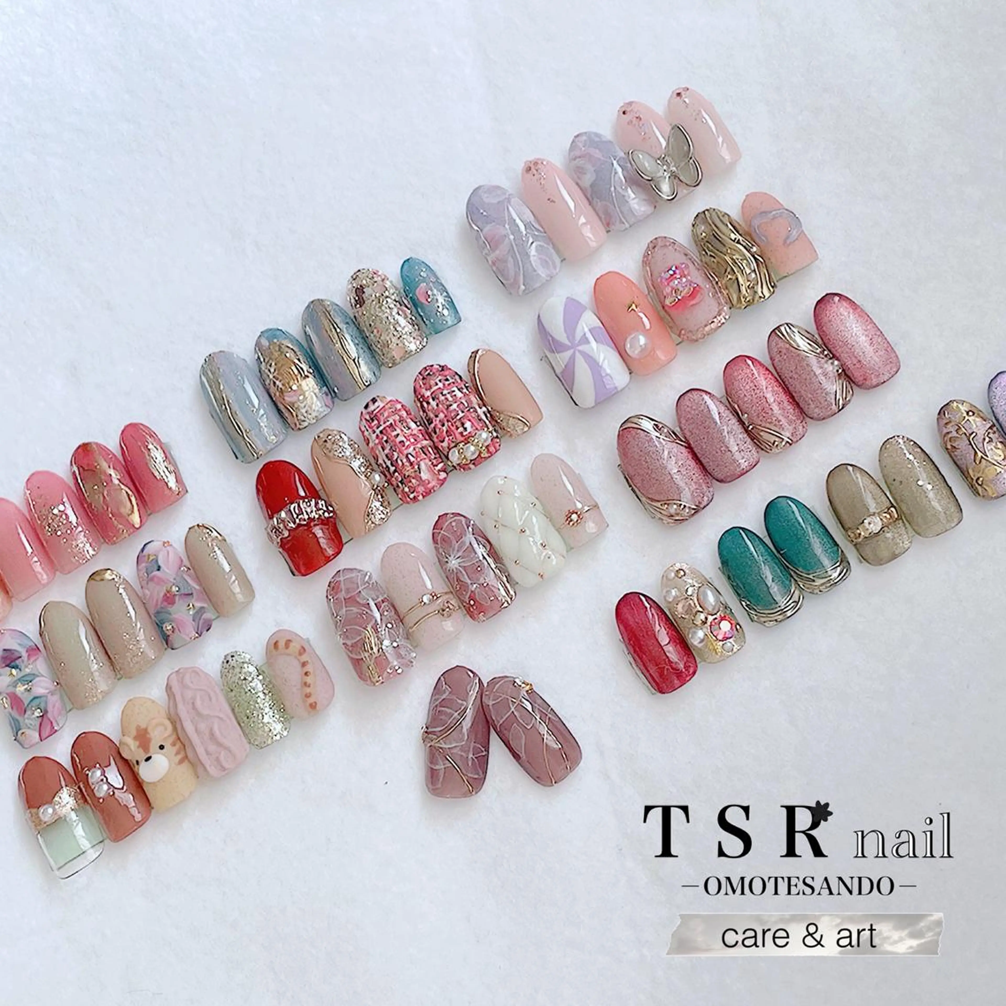 ネイル アートネイル ジェルネイル パラジェル ネイルチップ 爪咲 りり花のネイルデザイン