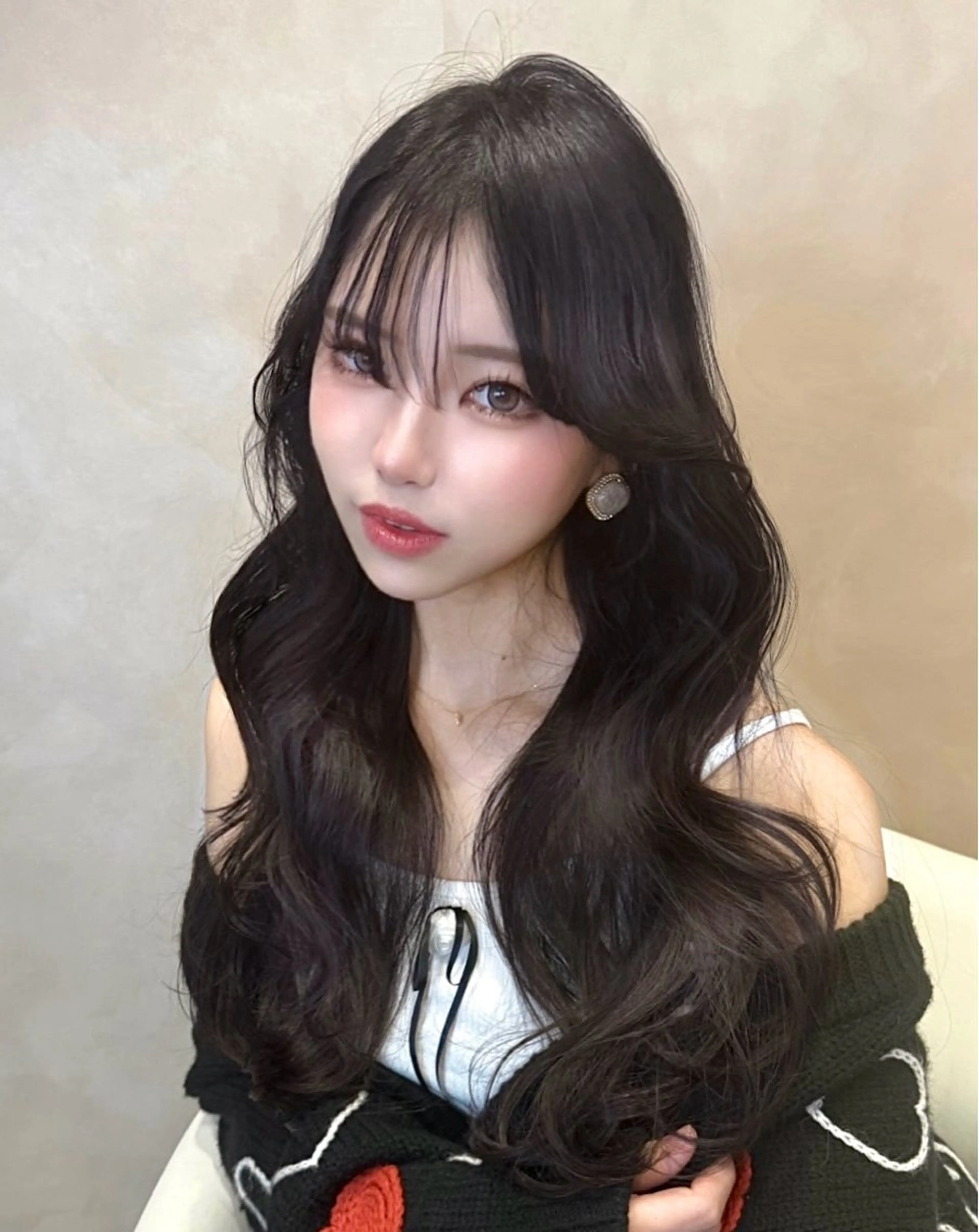 セミロング 𝑴𝑰𝒀𝑼🩰 /透明感カラー/青山のヘアスタイル