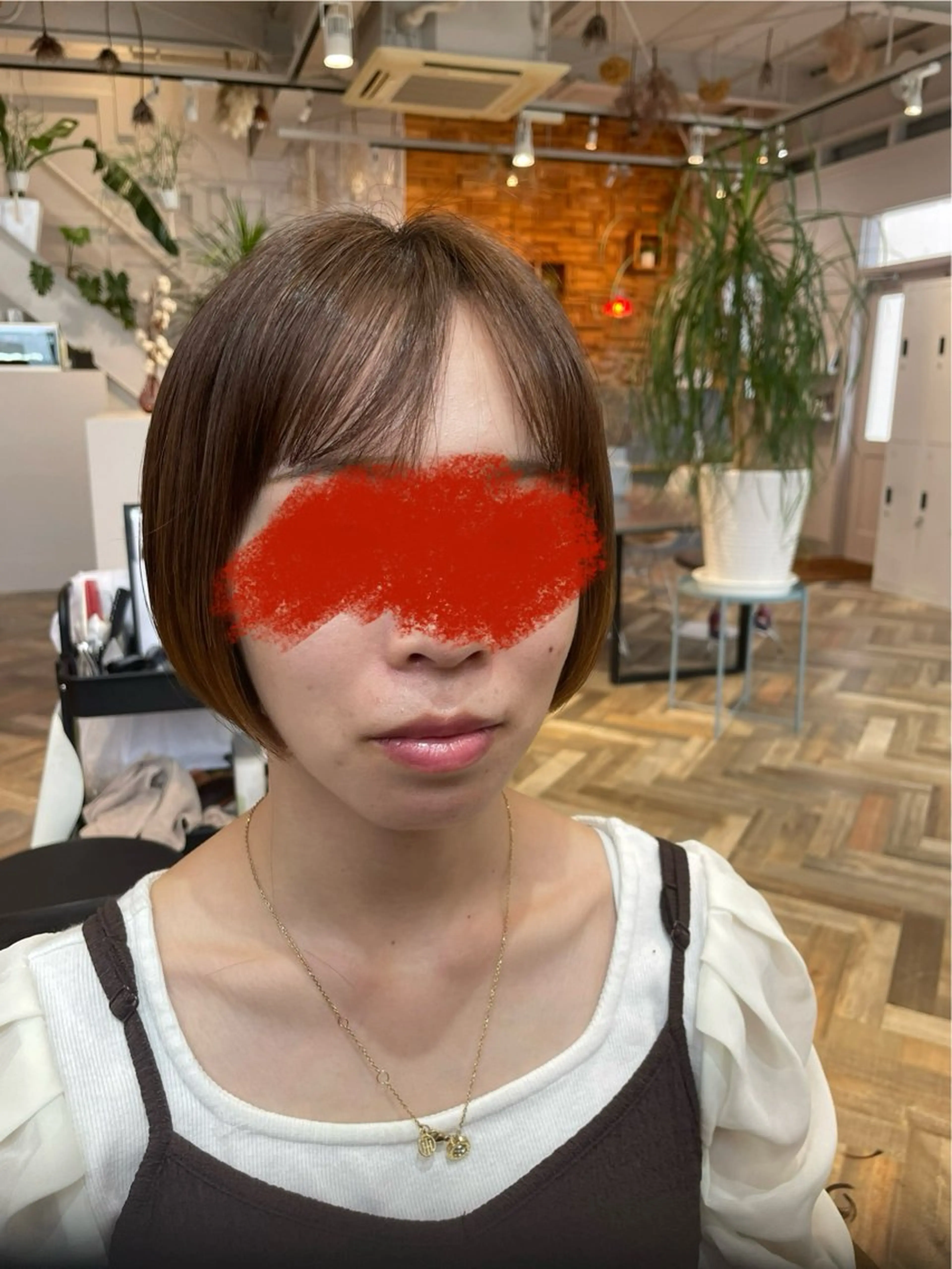 ショート maru.所属・照井 由香理のヘアスタイル