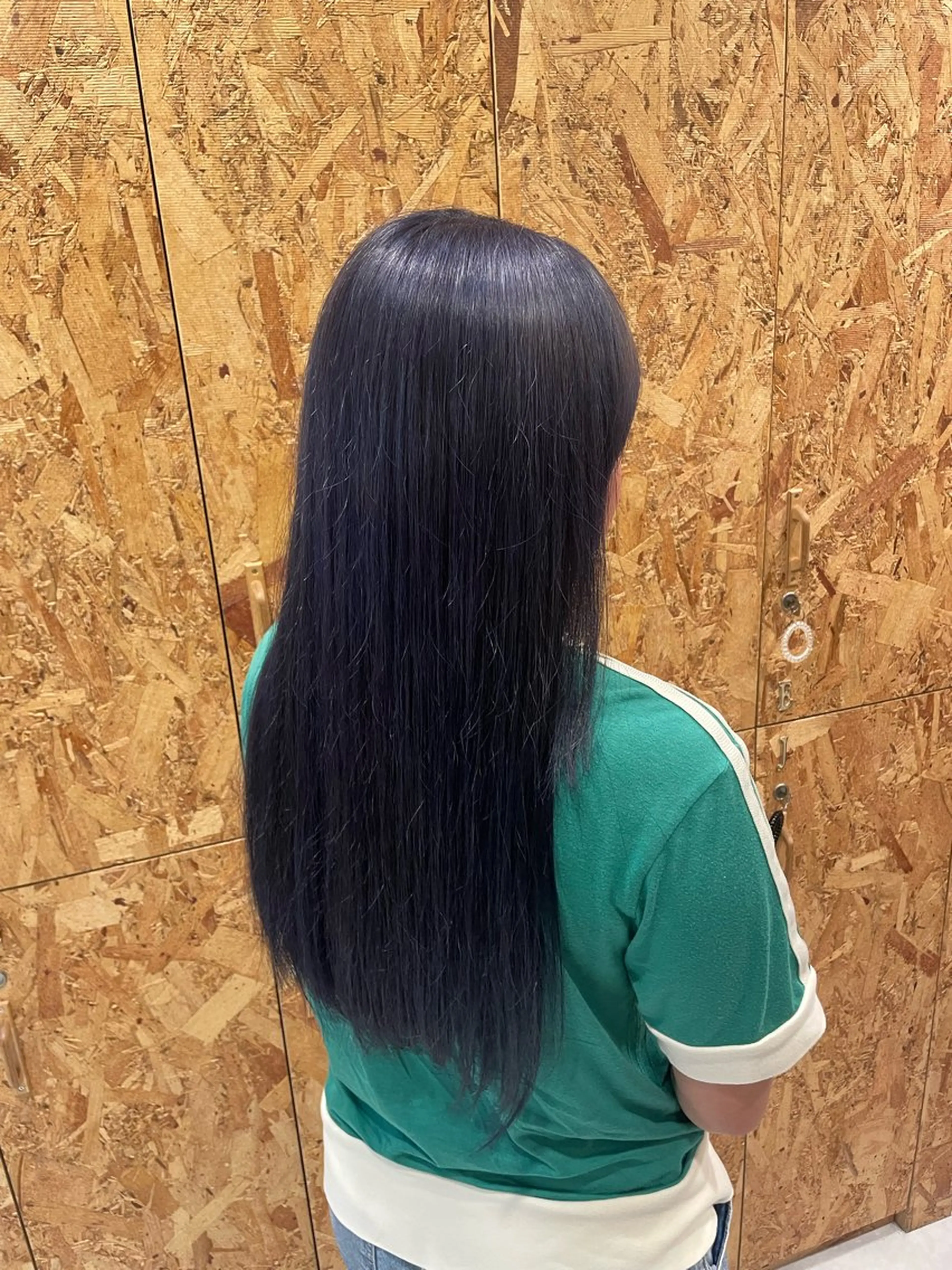 ロング カラー ブリーチ ブルーカラー ブルーグレー ヘアカラー ⋆*ブリーチカラ ー/愛佳.⋆𝜗𝜚のヘアスタイル