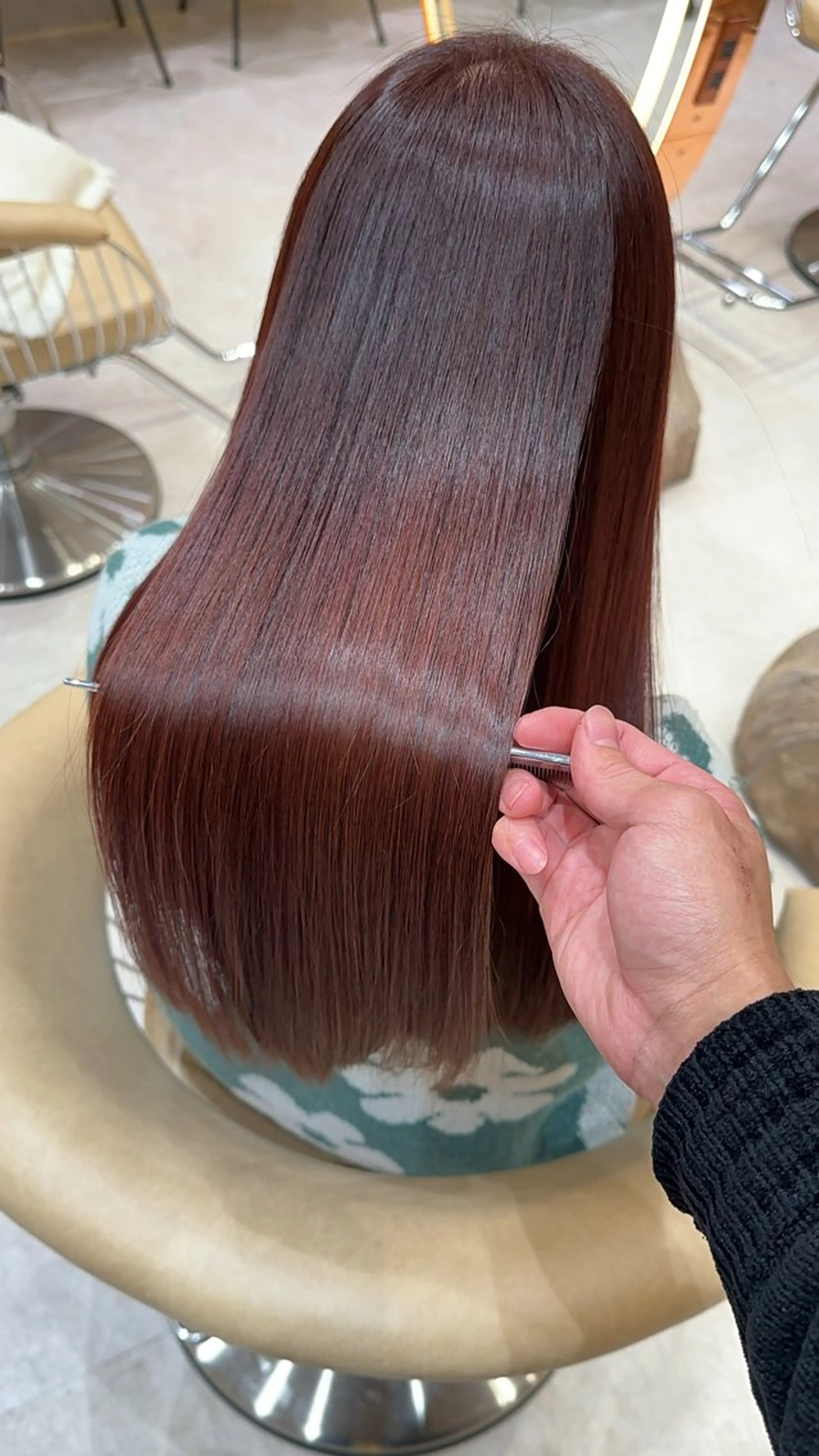 セミロング カラー カット ヘアカラー 縮毛矯正 レイヤー❣️縮毛矯正 川村利幸のヘアスタイル