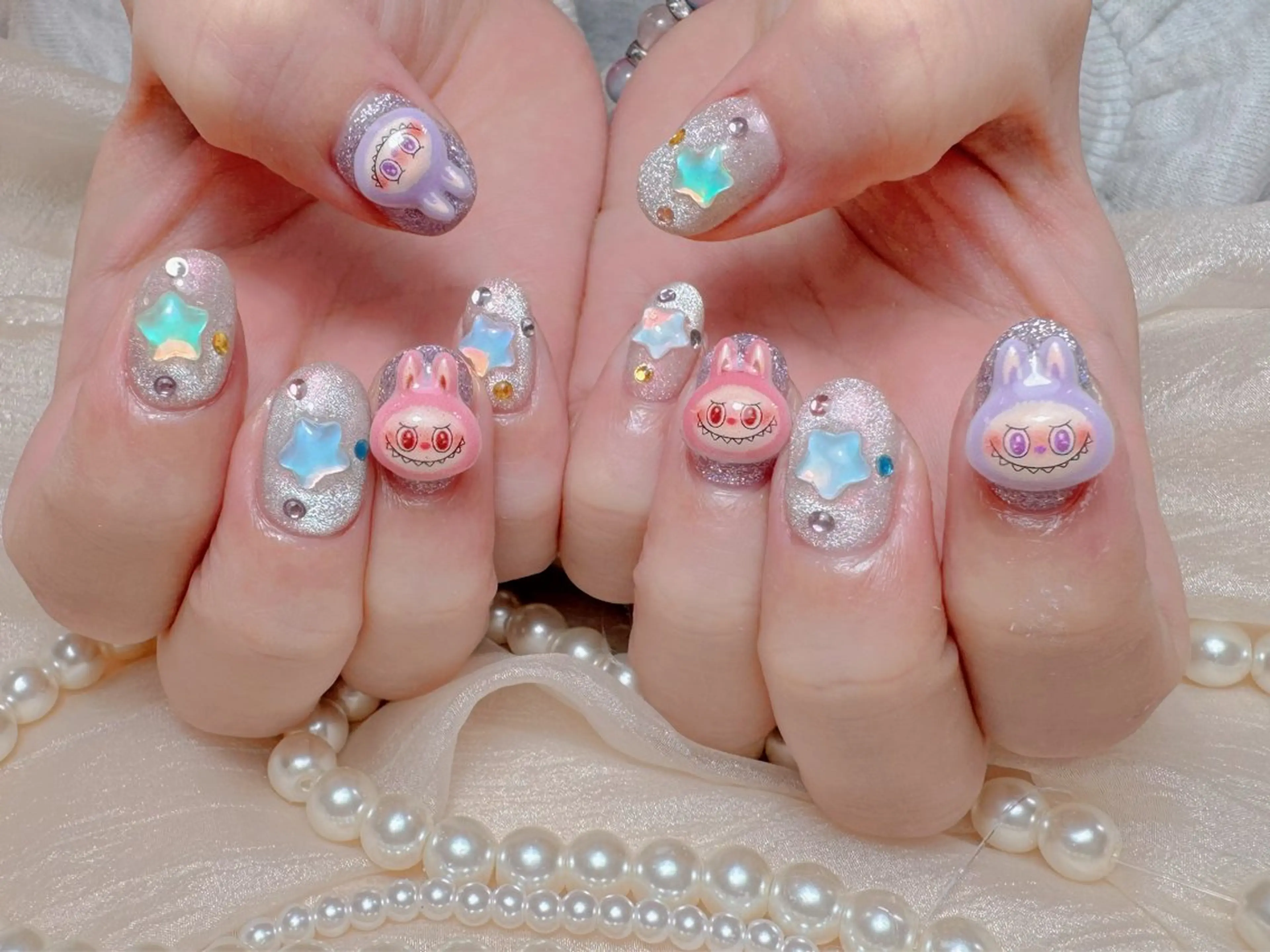 ネイル ハンドネイル マジックミラー所属・マジック ミラーのネイルデザイン