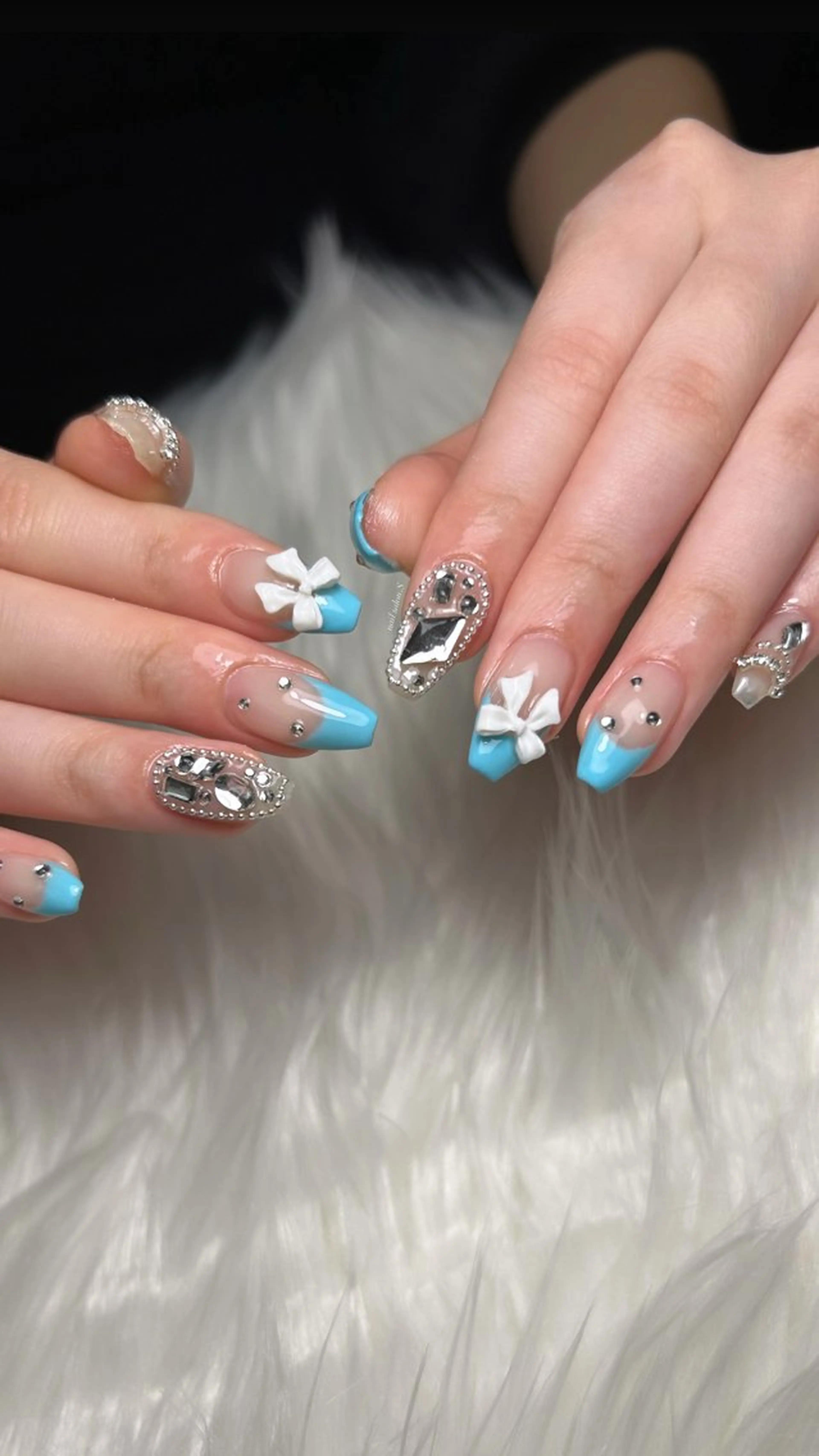 ネイル ジェルネイル 持ち込み スカルプネイル ハンドネイル 関山 志乃のネイルデザイン