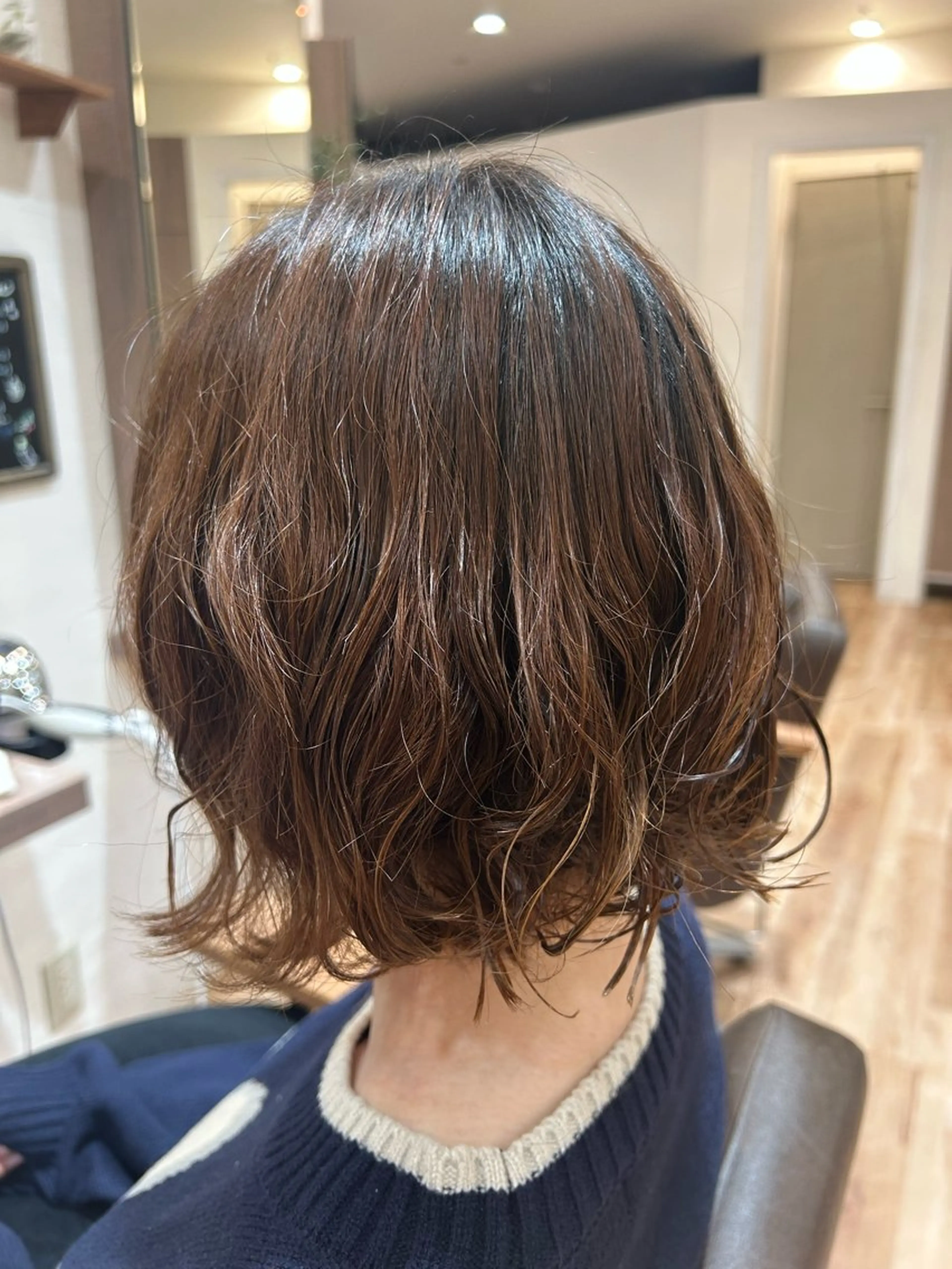 ショート パーマ 篠原 来実のヘアスタイル