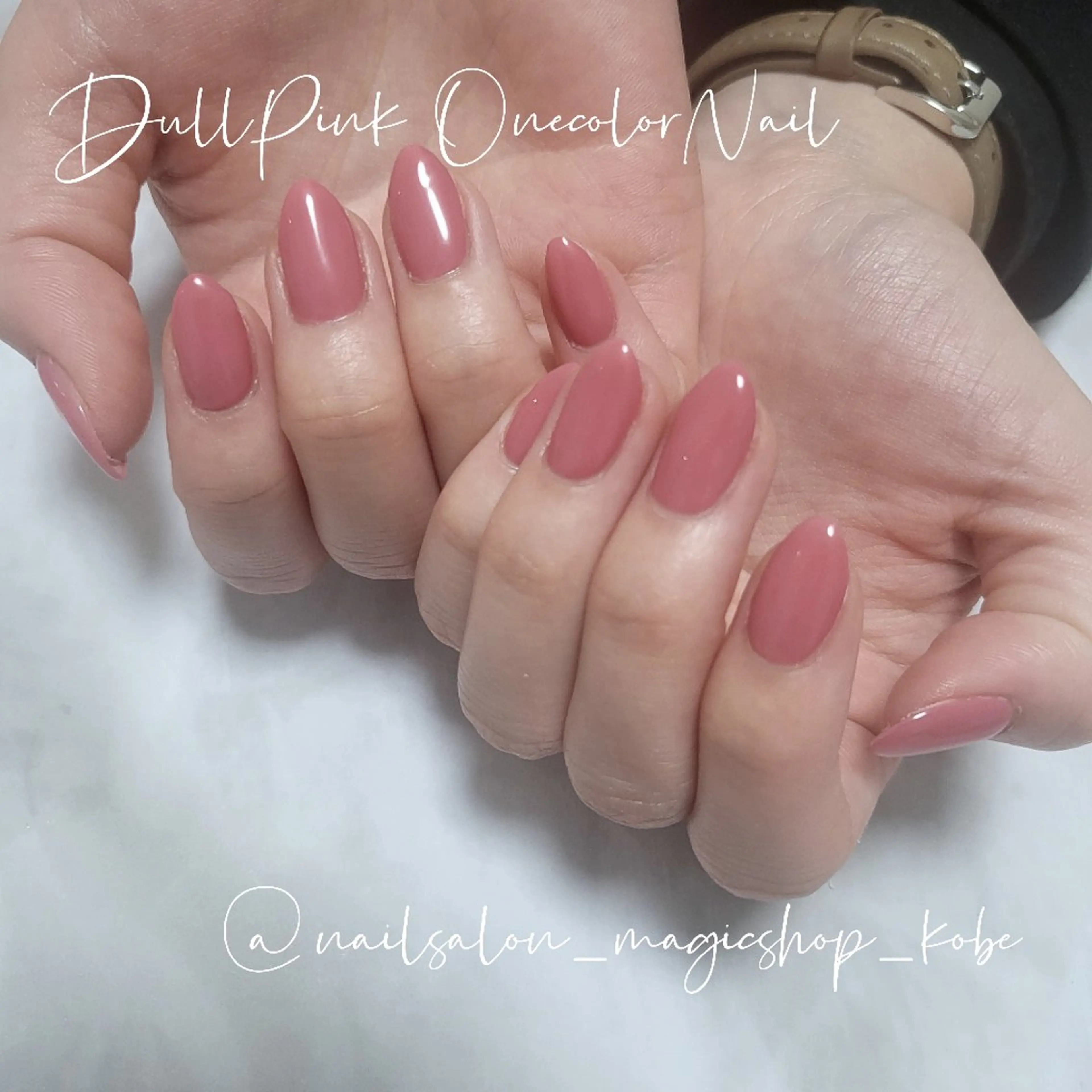 ネイル ジェルネイル オフィスネイル ワンカラーネイル ピンク 赤色 ハンドネイル Nailsalon MagicShopのネイルデザイン
