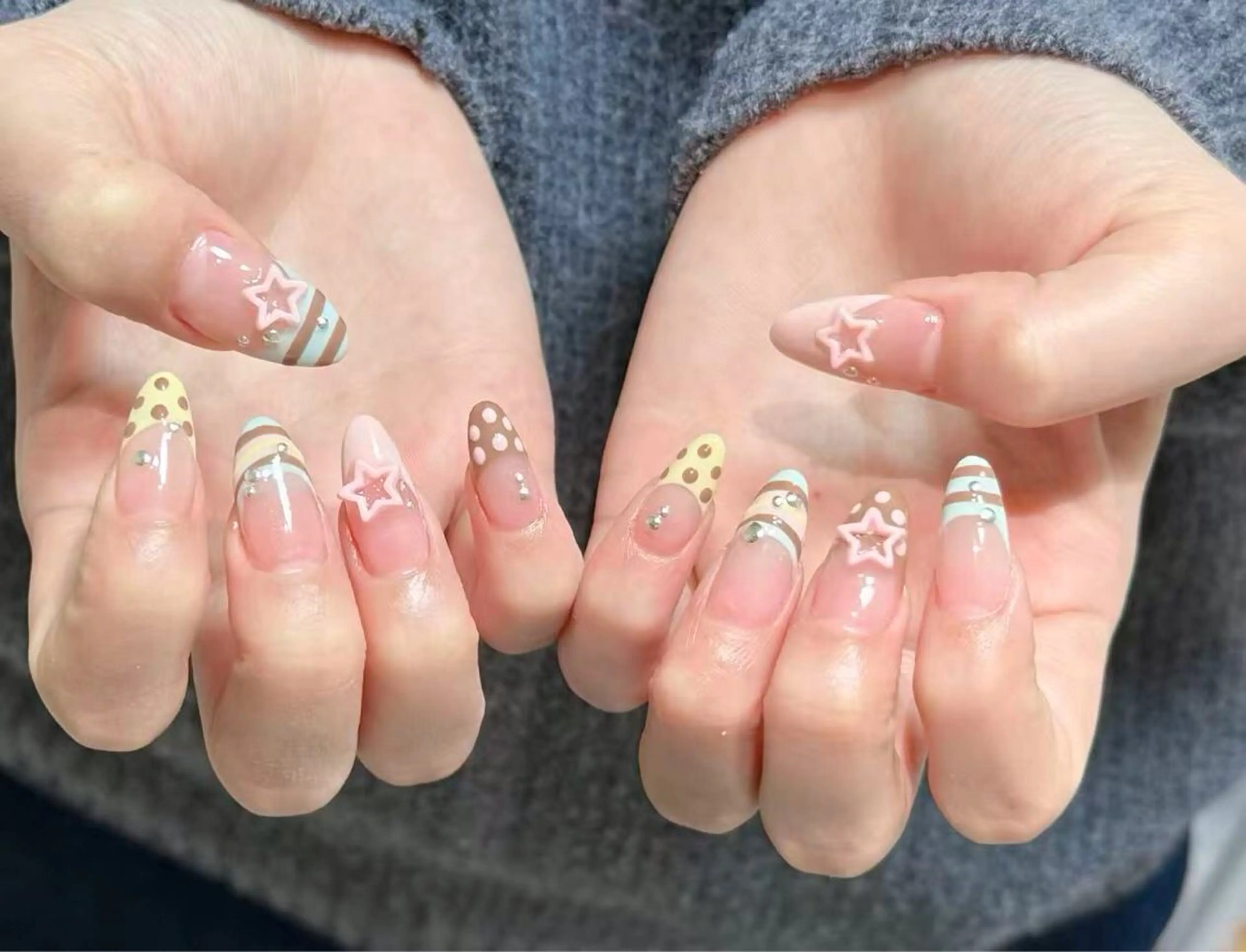 ネイル 小 雨のネイルデザイン