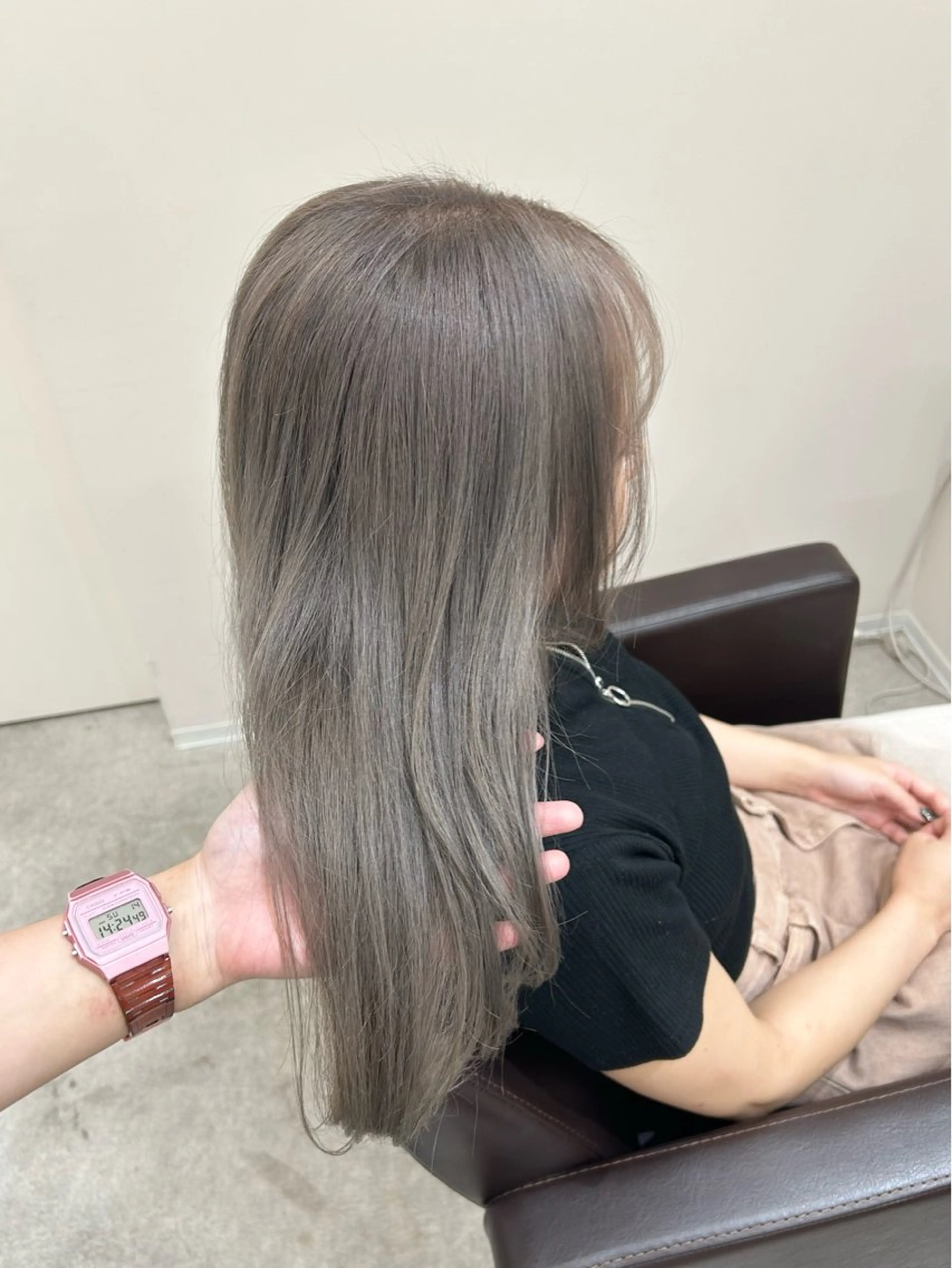 セミロング カラー ブリーチ グレージュ 透明感/ダブルカラー /🌸ERI🌸のヘアスタイル