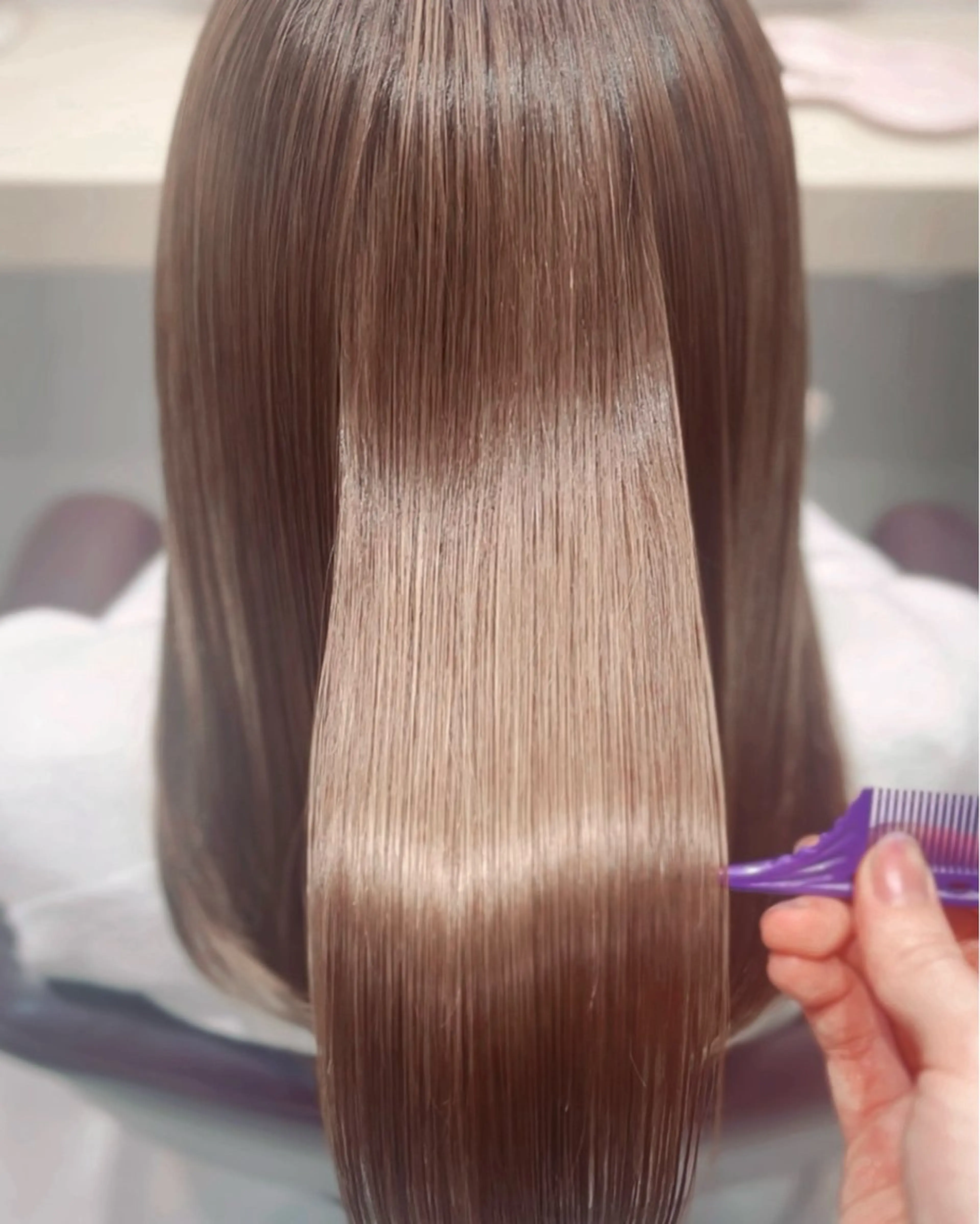 セミロング カラー パーマ カット 縮毛矯正 トリートメント suzuka/透明感 カラー 美髪縮毛矯正のヘアスタイル