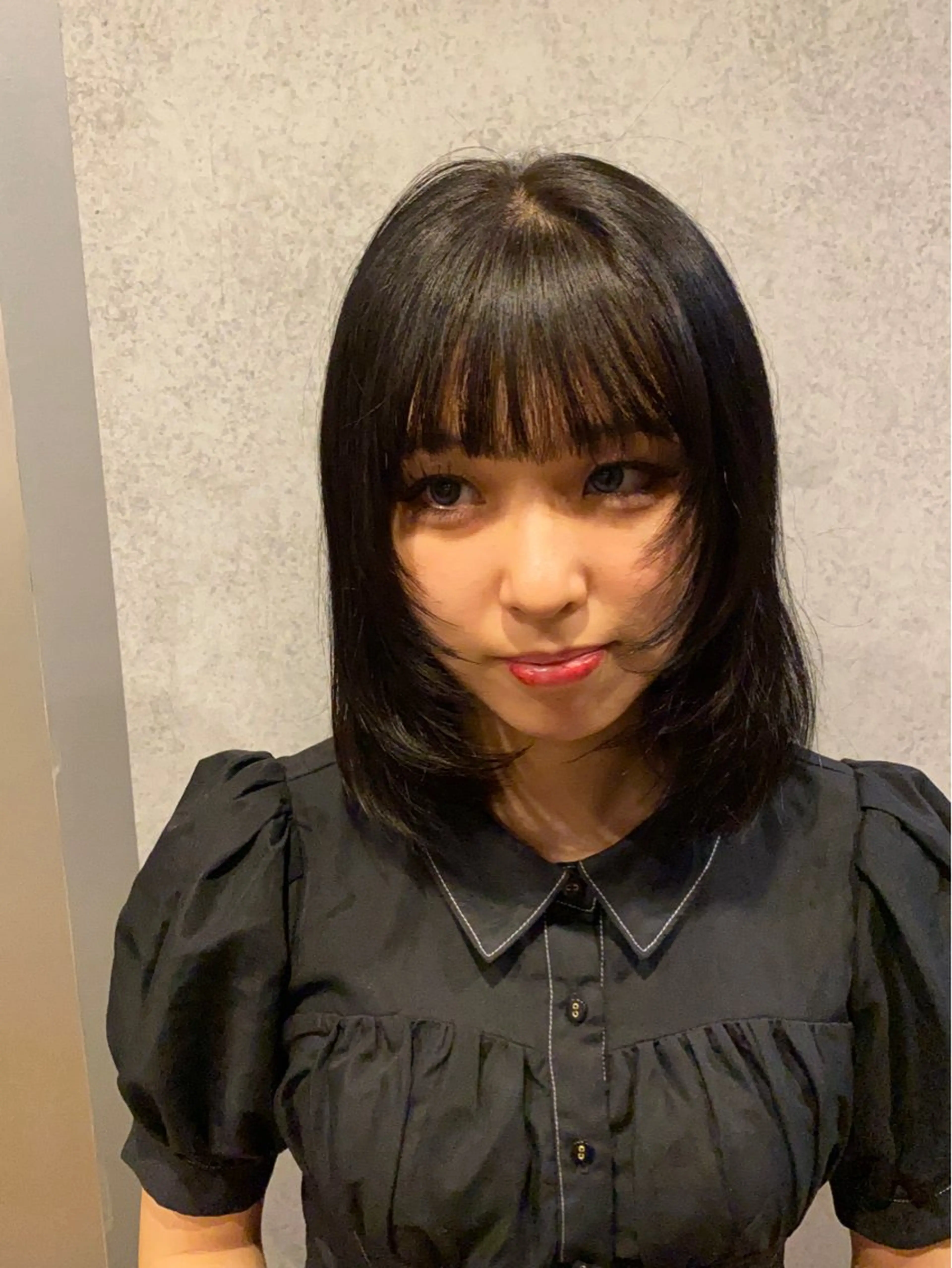 ミディアム レディースカット/ シュドウヒナタ🐰のヘアスタイル