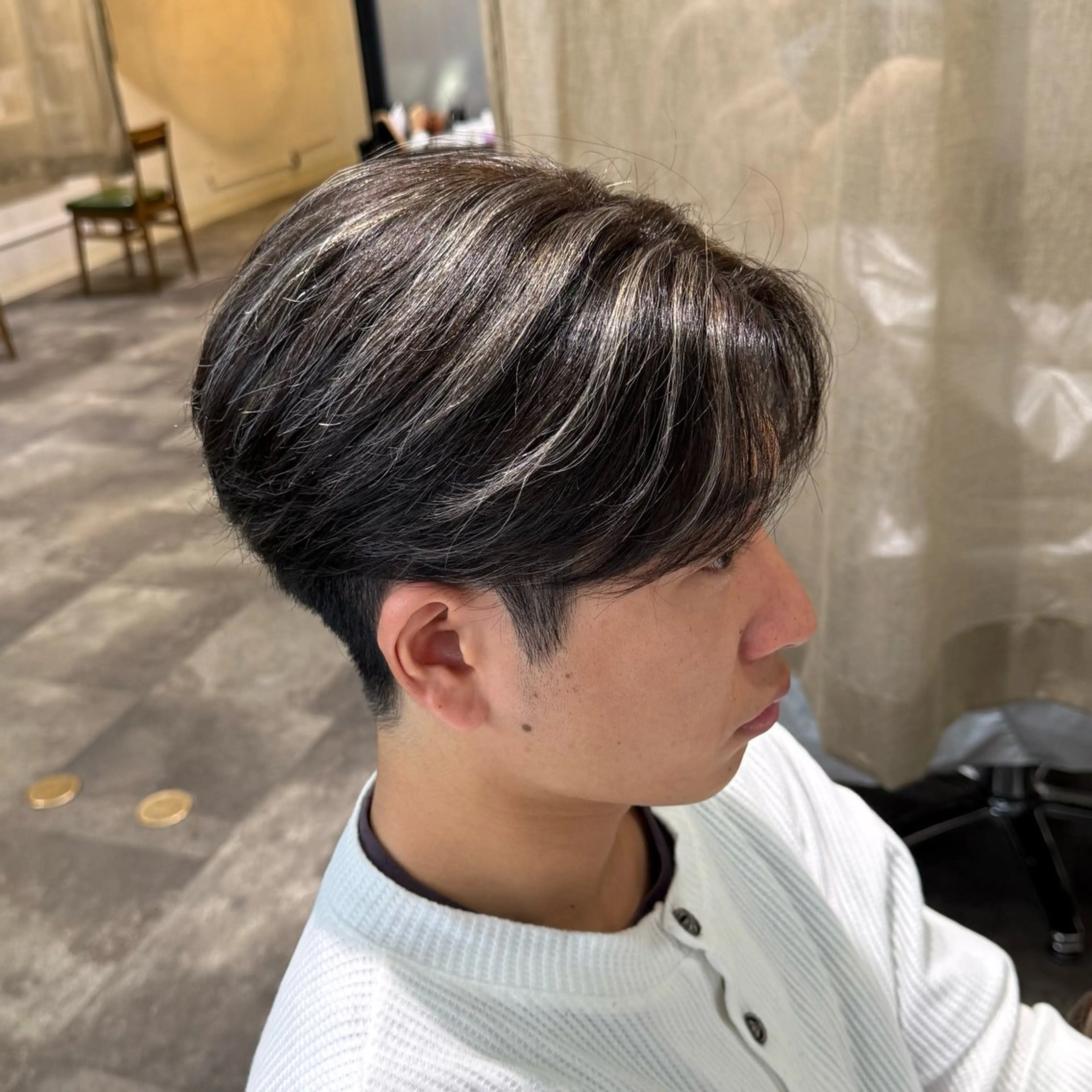 ショート カラー ハイライトカラー ハイライト est-r. Shionのヘアスタイル