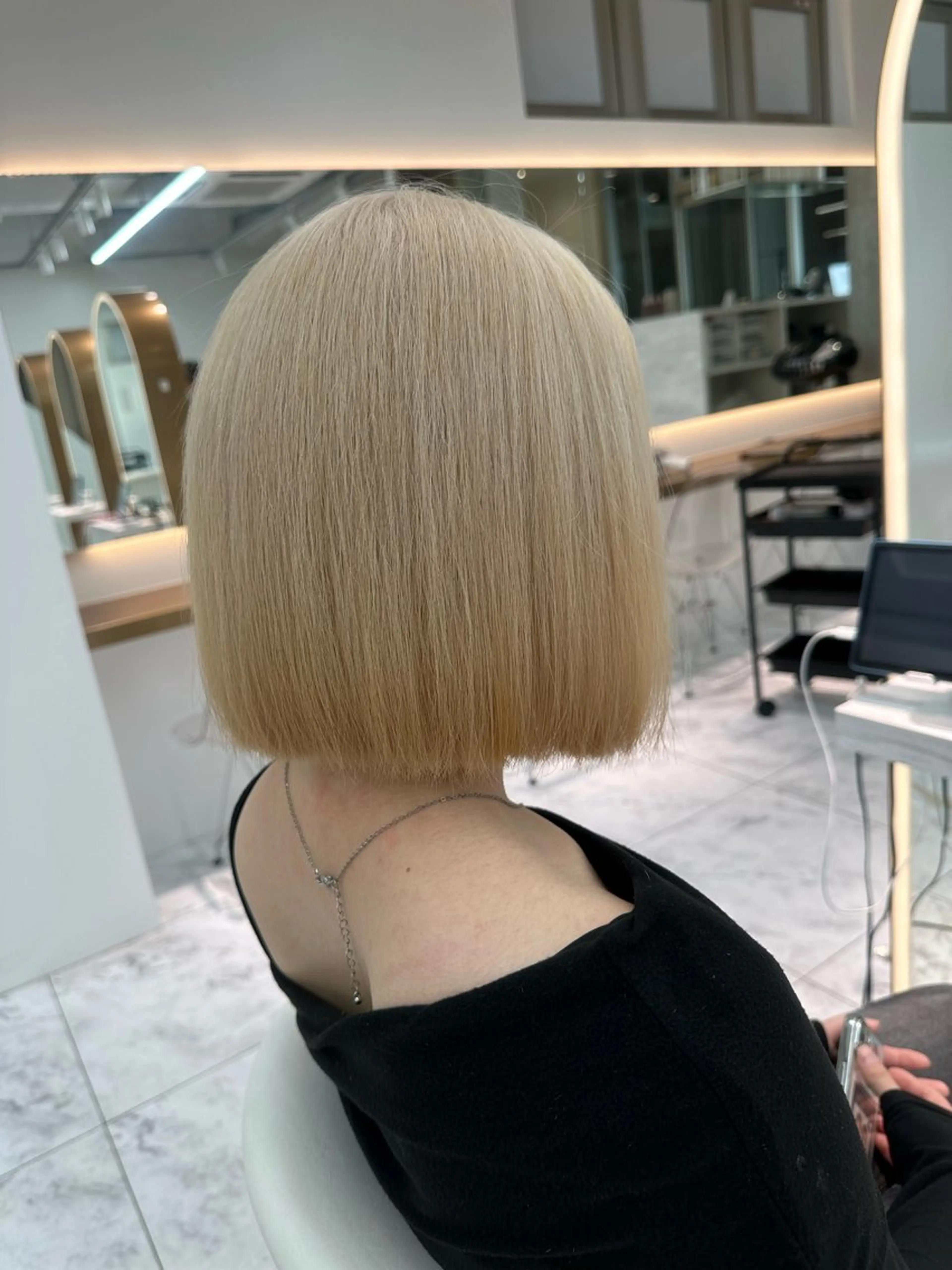 ショート カラー ハイトーンカラー ボブ カット ヘアカラー トリートメント 🍒楓🍒北九州1 艶カラー作る人🎨のヘアスタイル