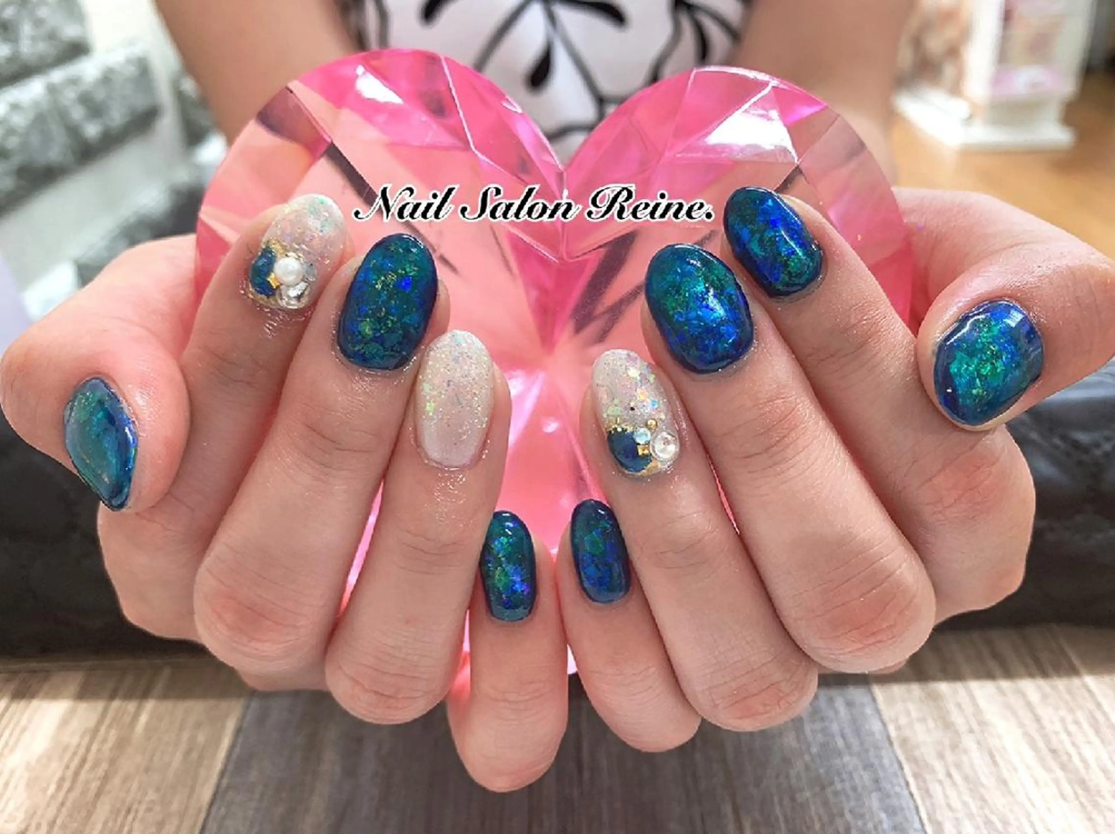 ネイル ブルー Nailsalon Reine所属・玉栄 伶奈のネイルデザイン