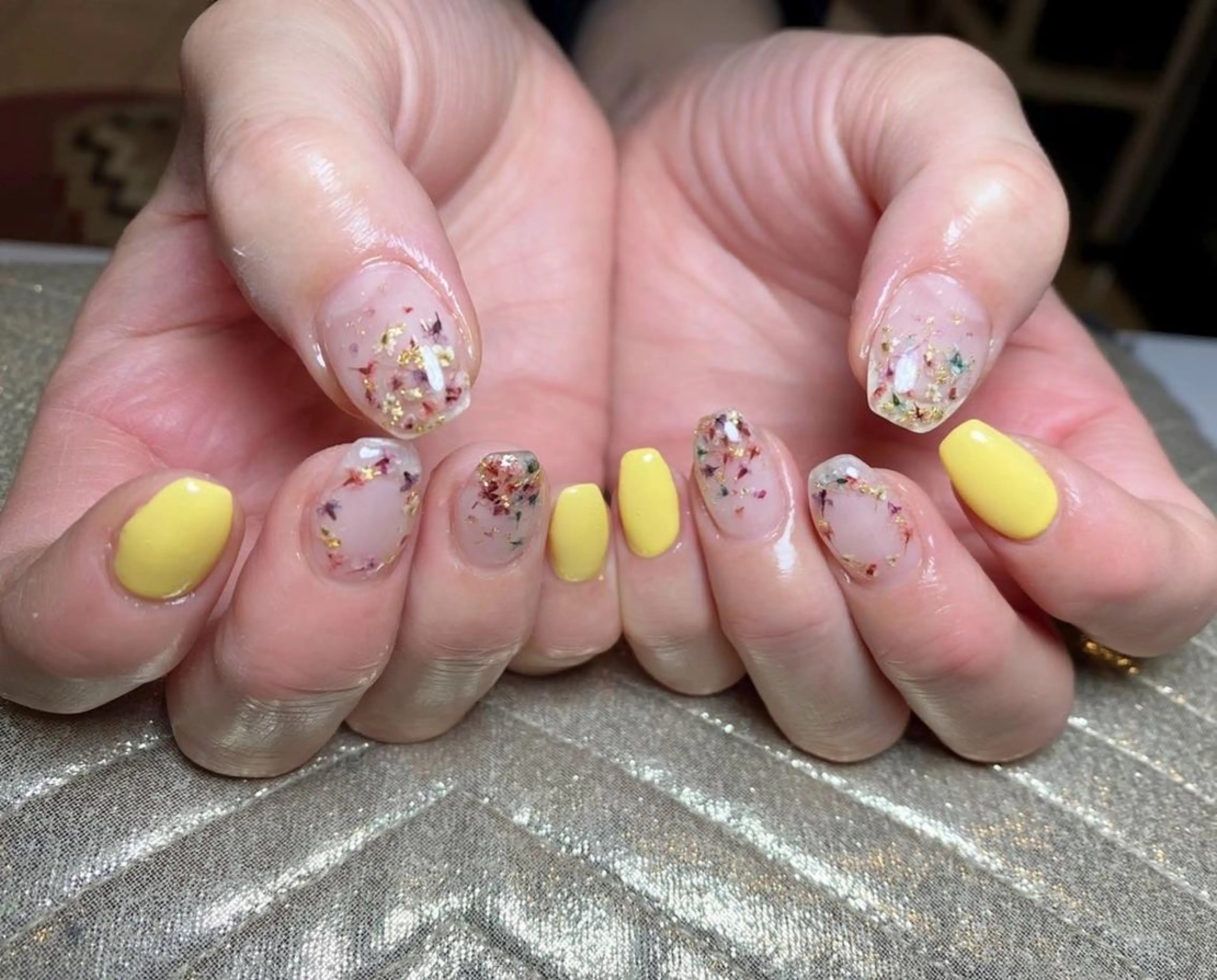 ネイル アートネイル ハンドネイル 三原 裕紀のマツエク・マツパデザイン