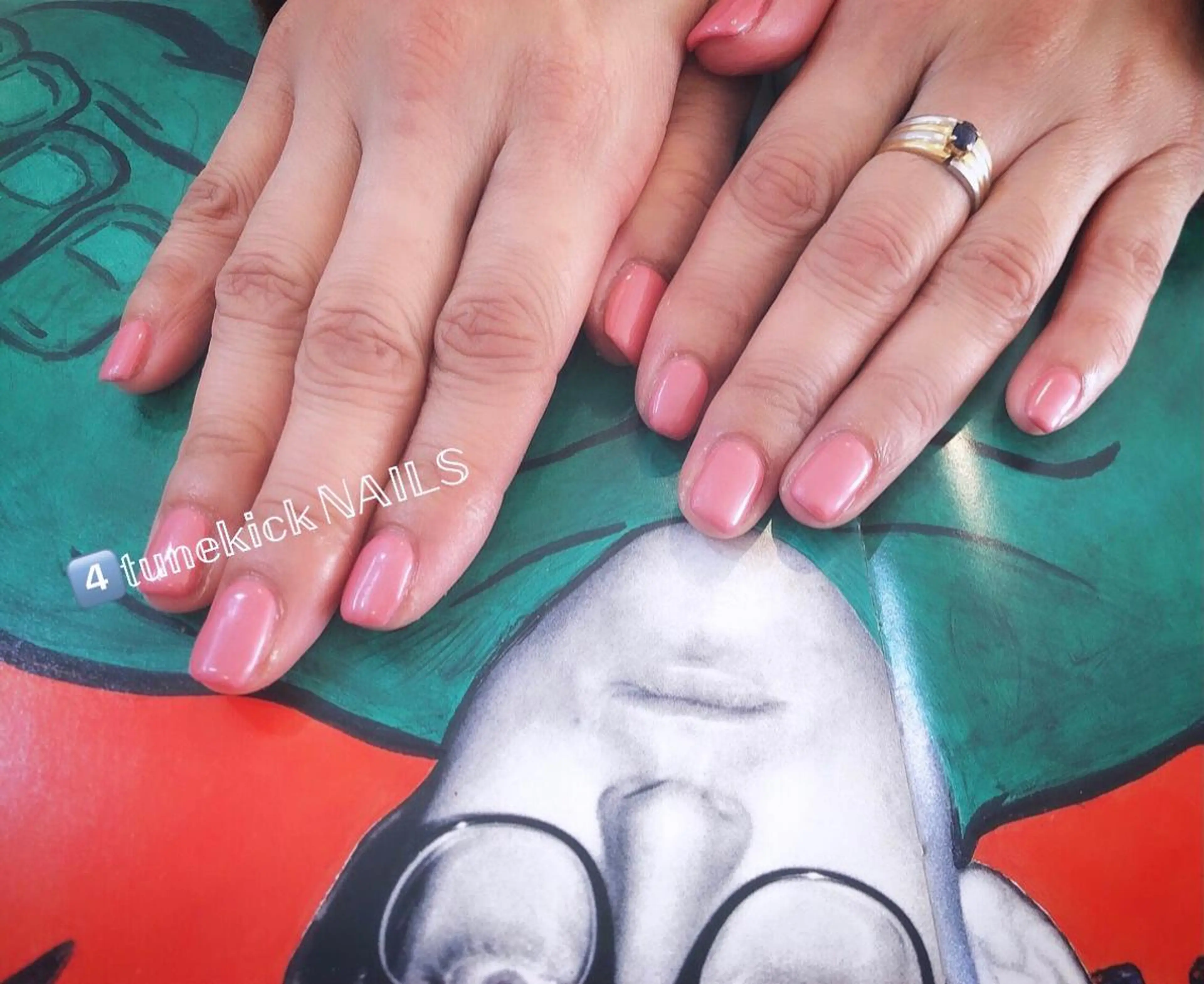 ネイル ワンカラーネイル ピンク 4tunekick NAILS(フォーチュンキックネイルズ)所属・光森 淳子のネイルデザイン