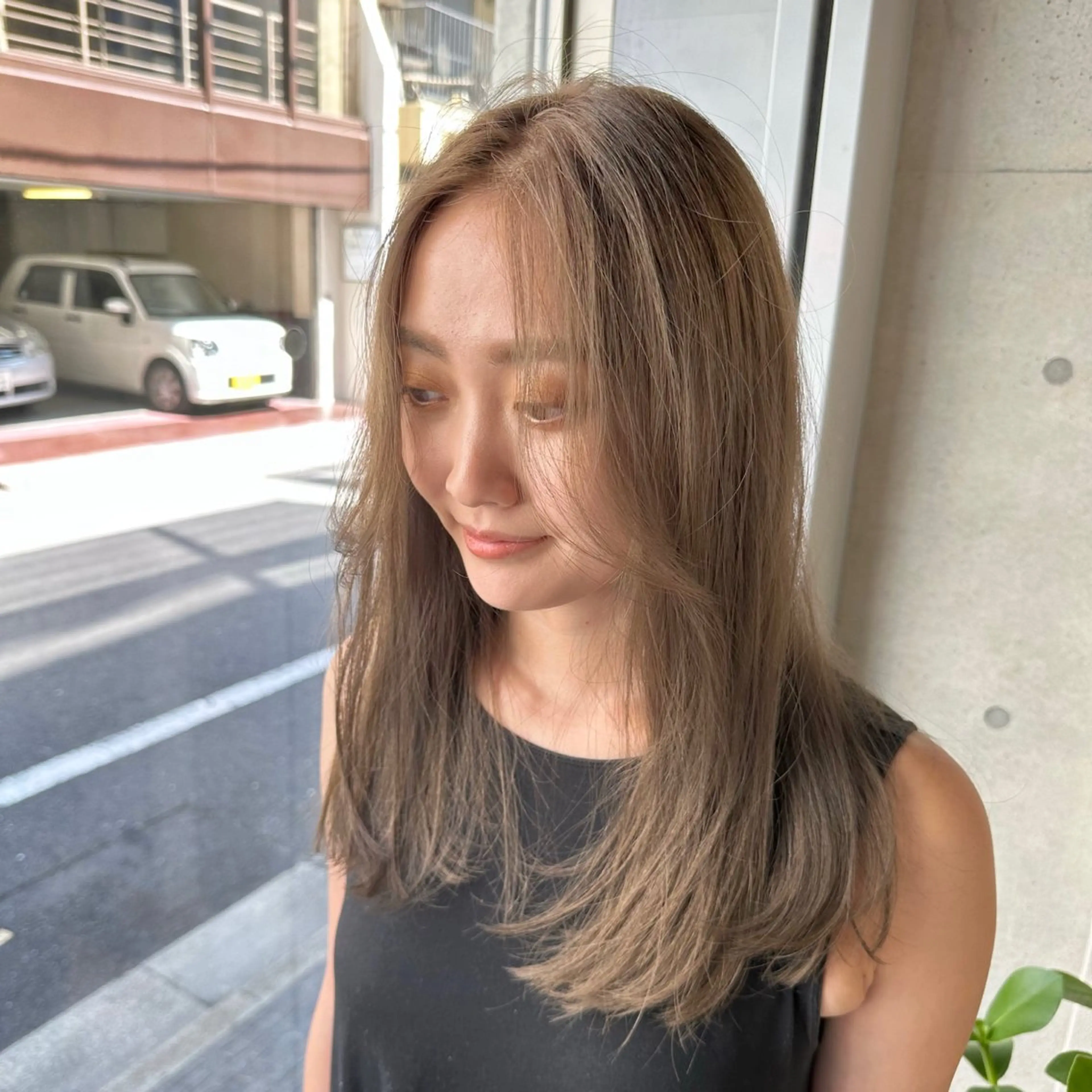 セミロング カラー レイヤー小顔ショート 吉田ジョウのヘアスタイル