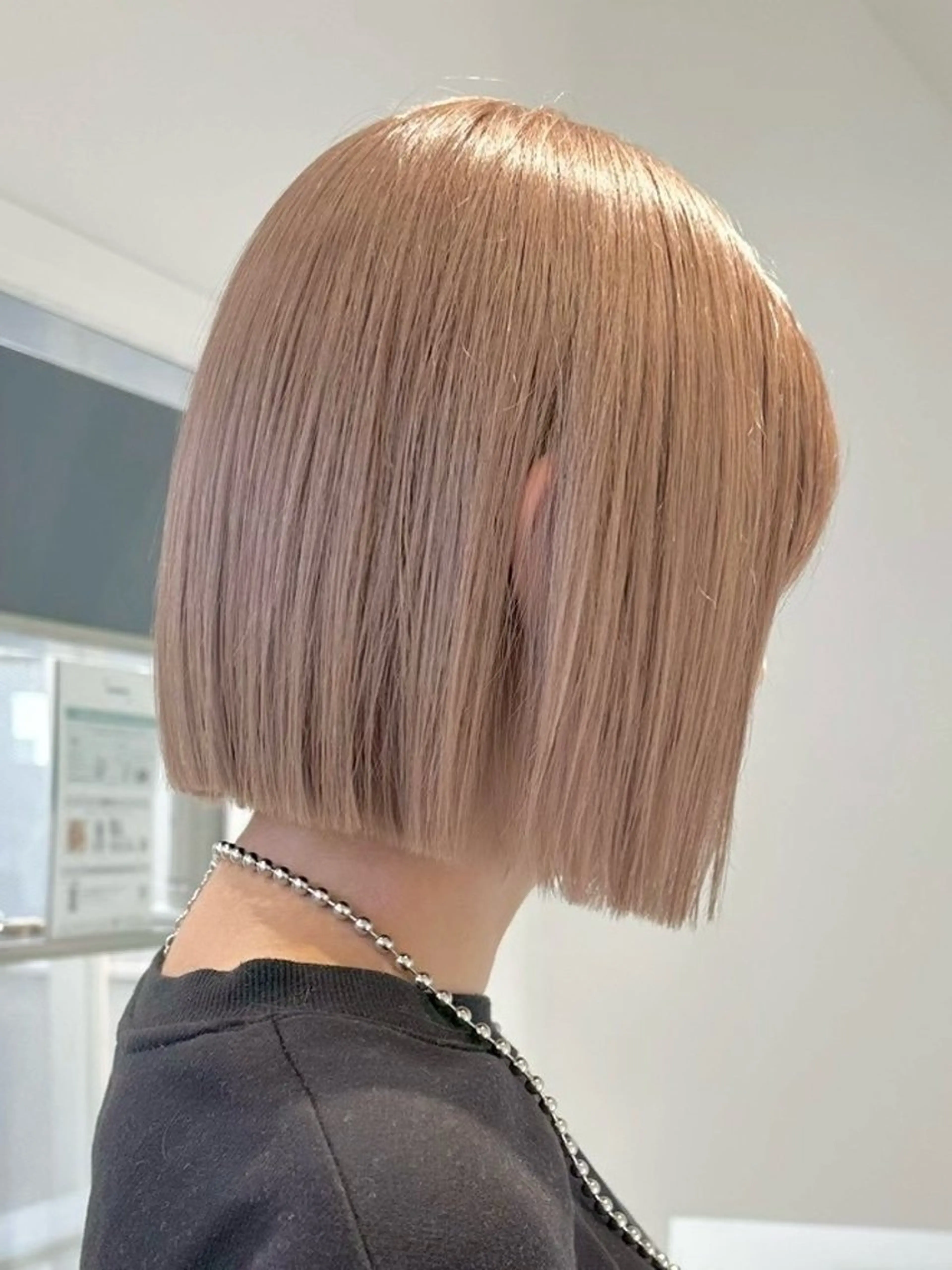 ミディアム HIKARI LUCK TOKYOのヘアスタイル
