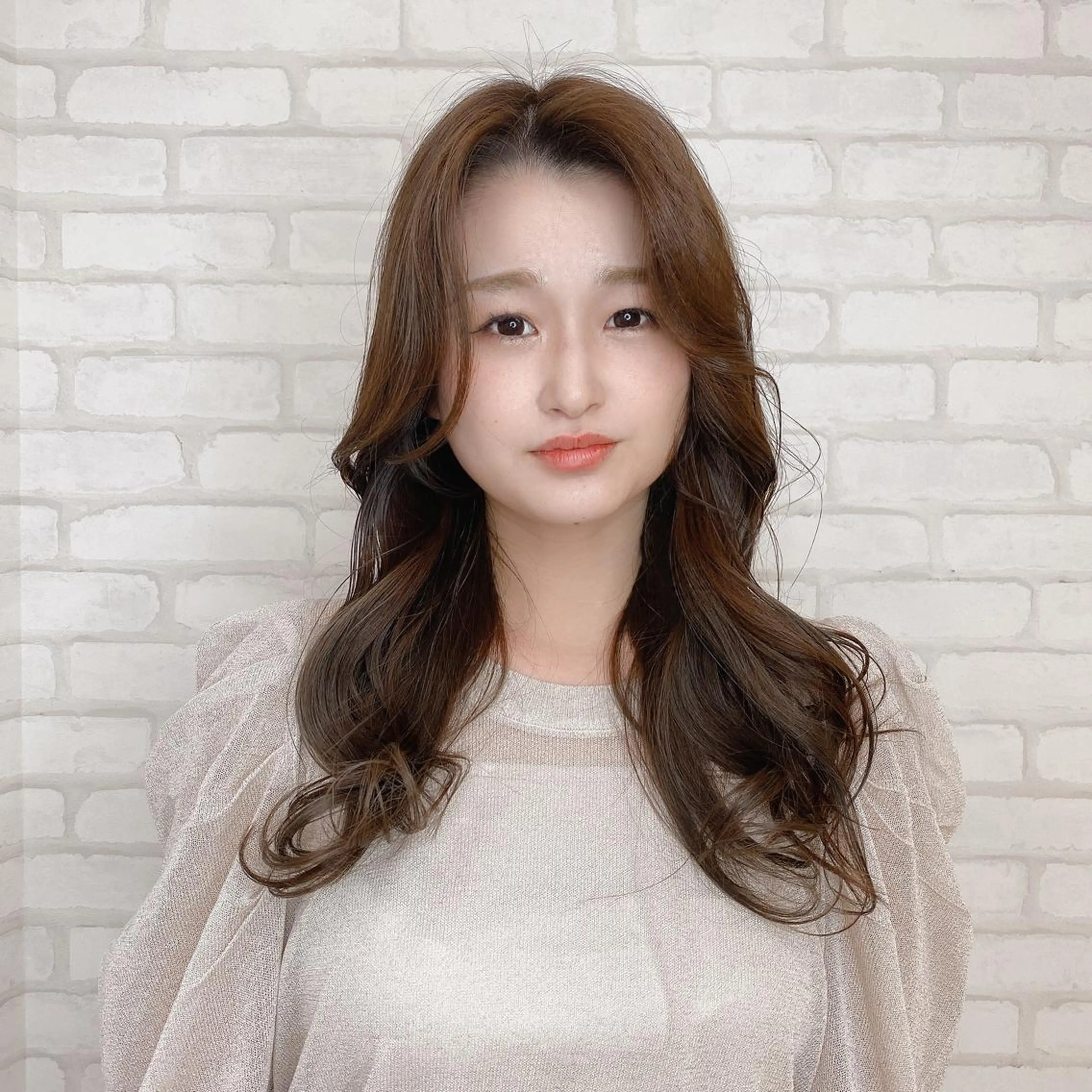 セミロング カラー abilita AZUSAのヘアスタイル