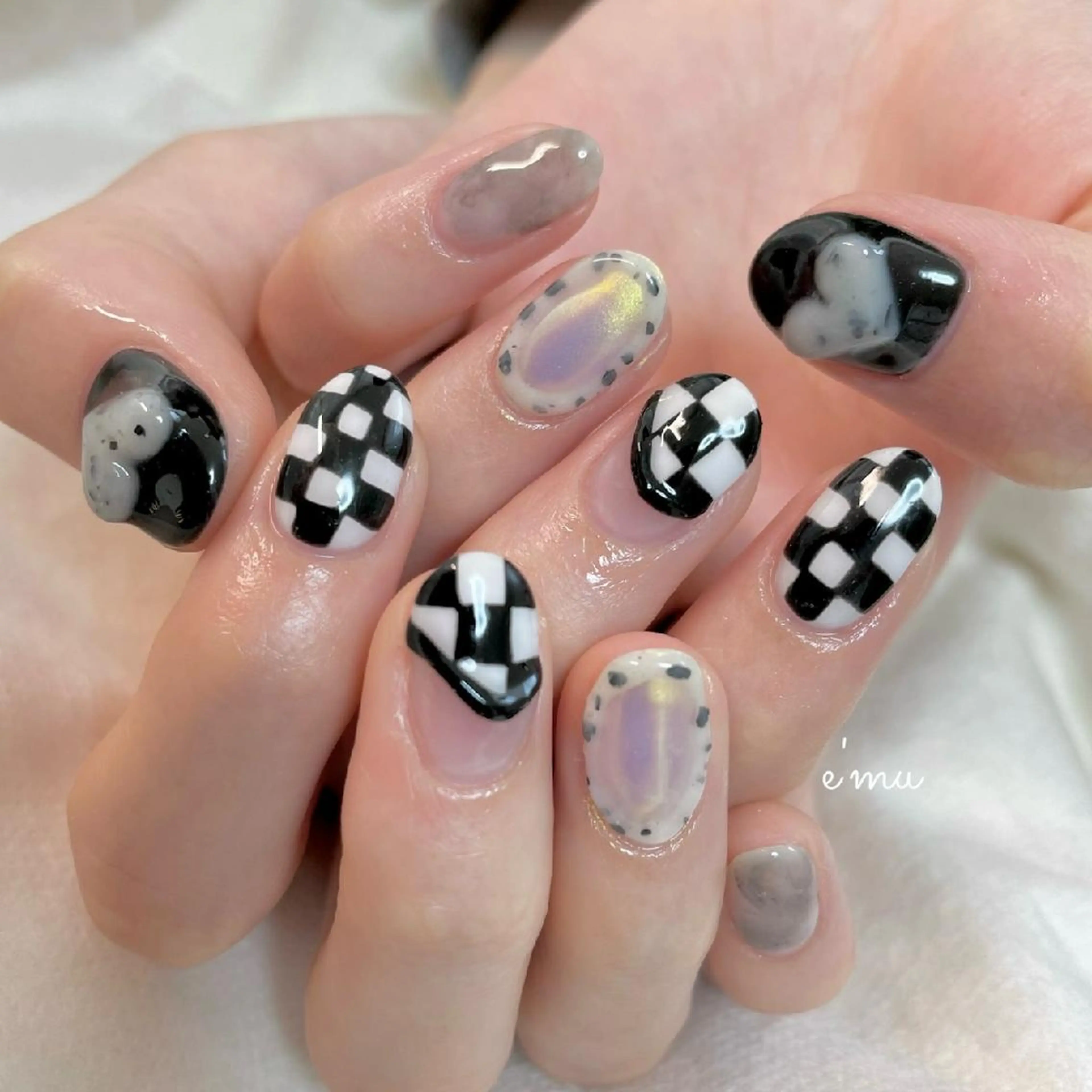 ネイル ハート nail salon e'mu💐のネイルデザイン