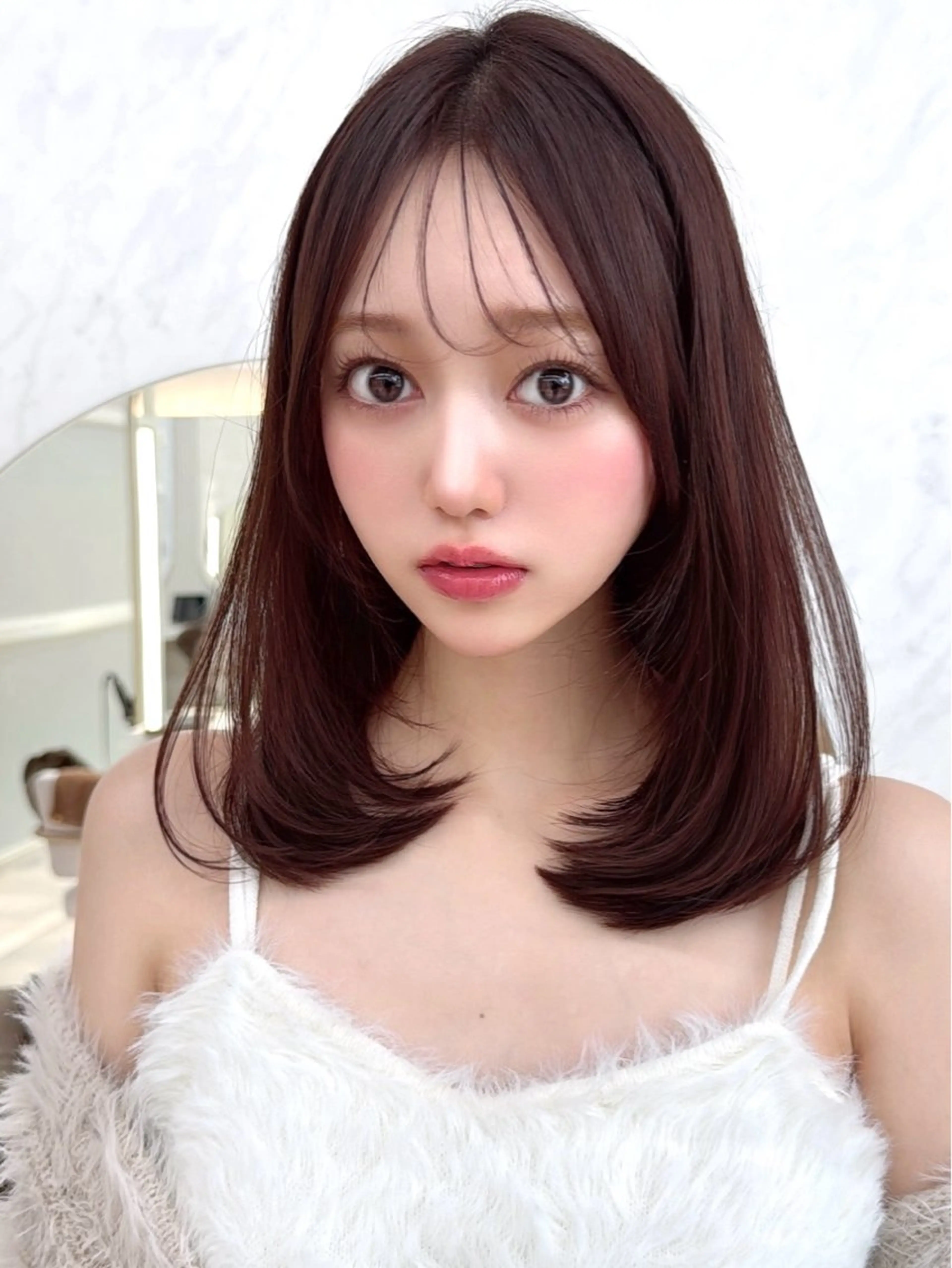 ミディアム レイヤーカット/ 顔まわり/アオイのヘアスタイル