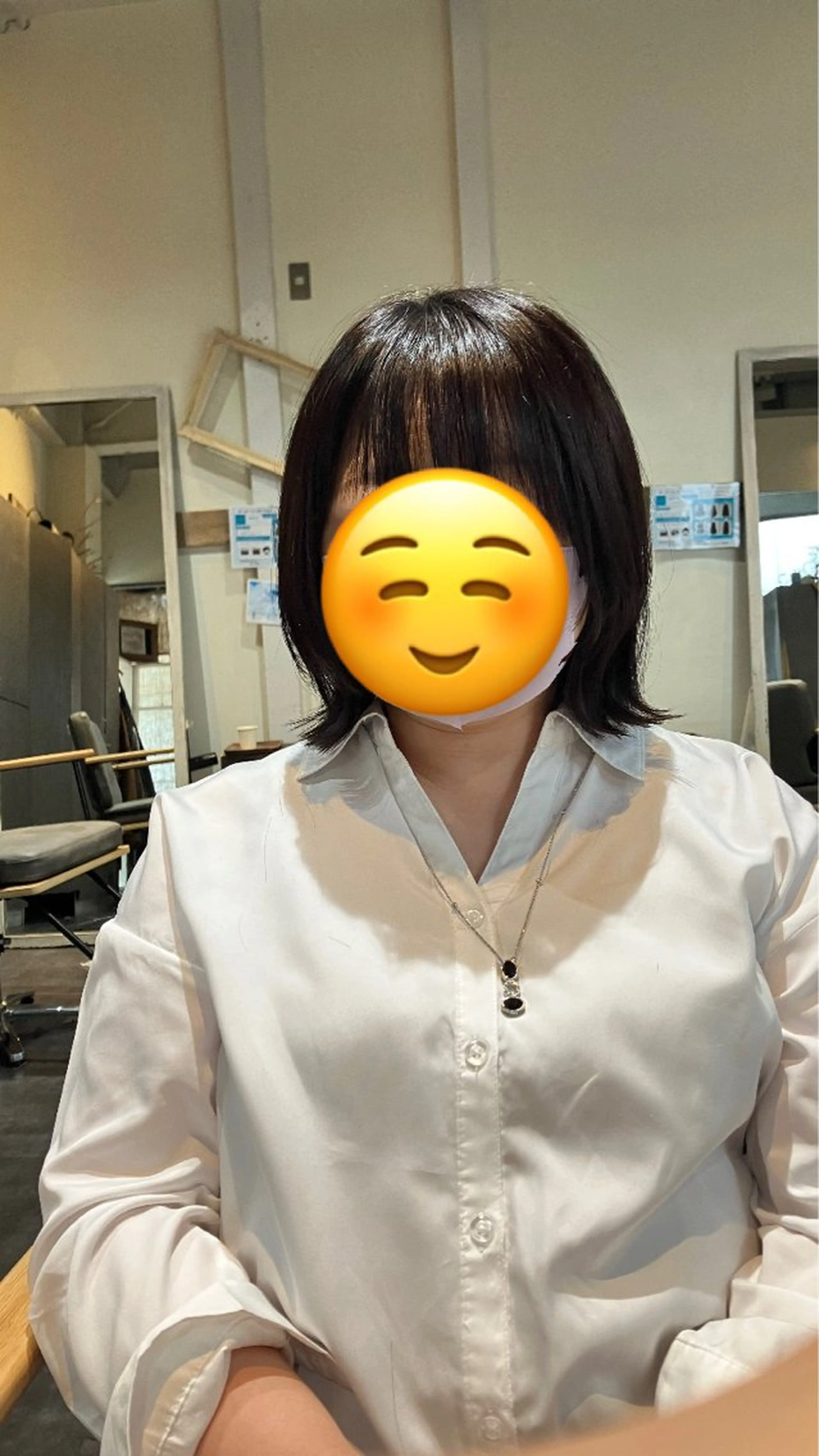 ミディアム 柴田 胡桃のヘアスタイル