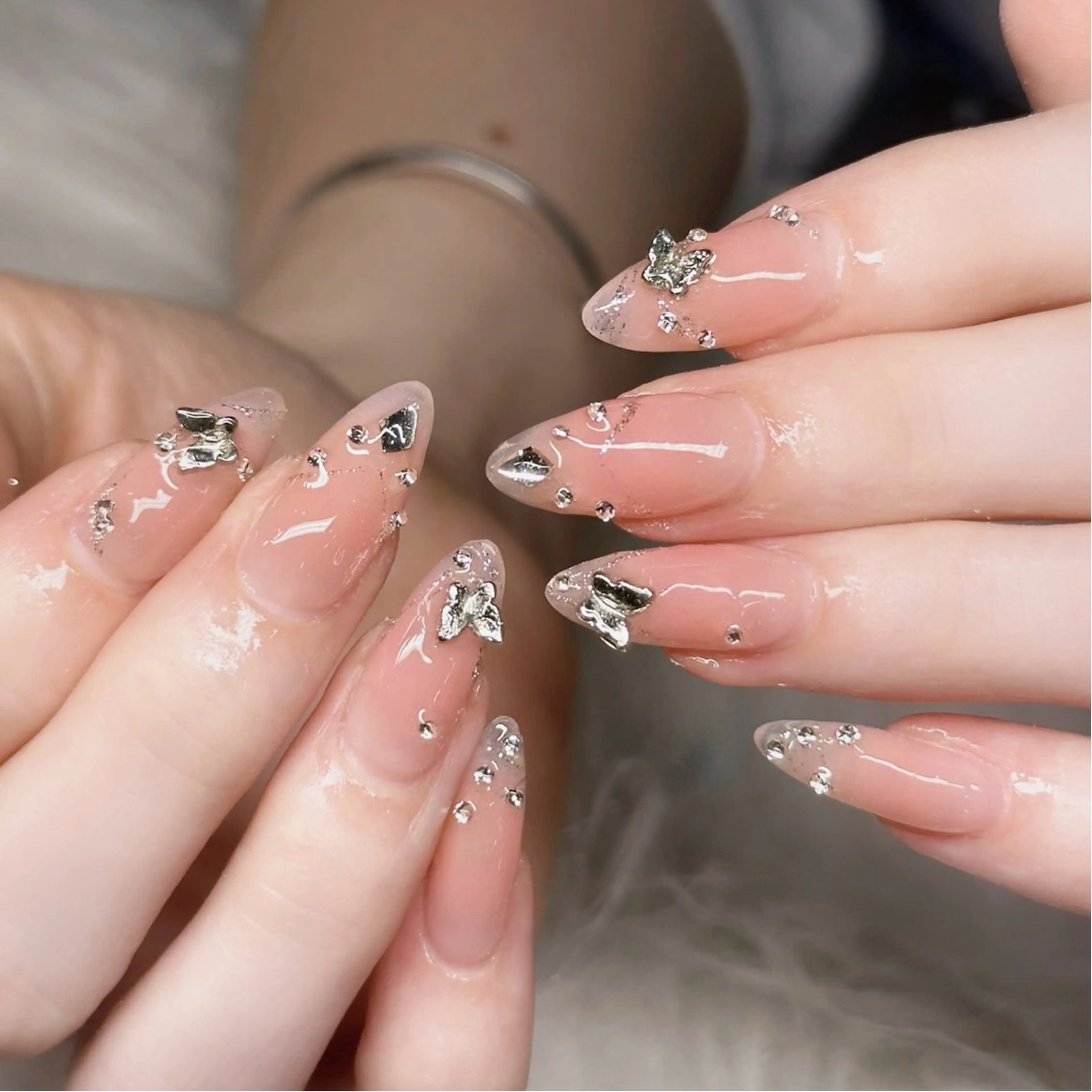 ネイル オーロラネイル グラデーション ハート ホログラムネイル キラキラネイル HA NIのネイルデザイン