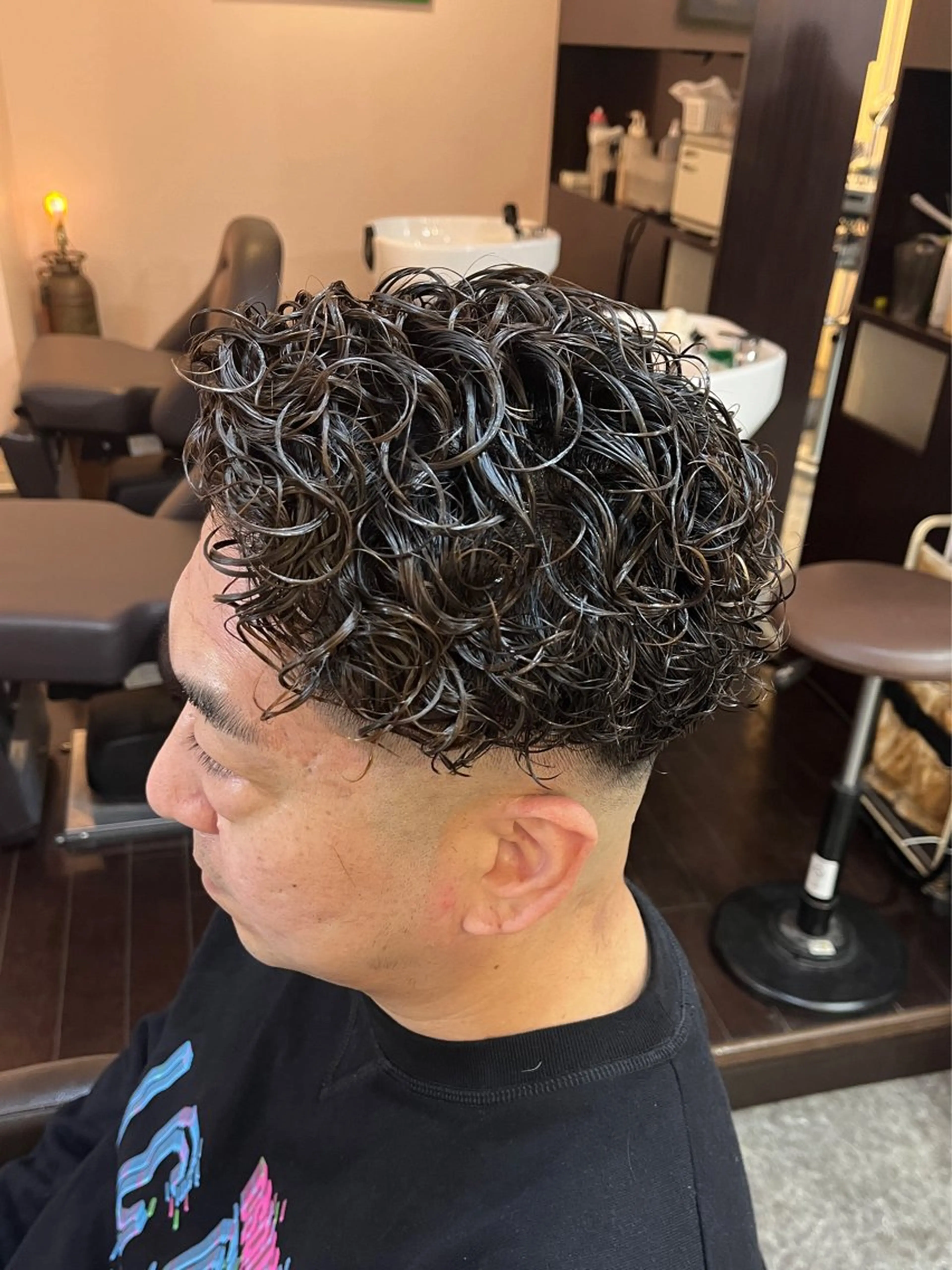 ミディアム パーマ CuMARi所属・予約の98.7%パー マ🌈men's専門のヘアスタイル