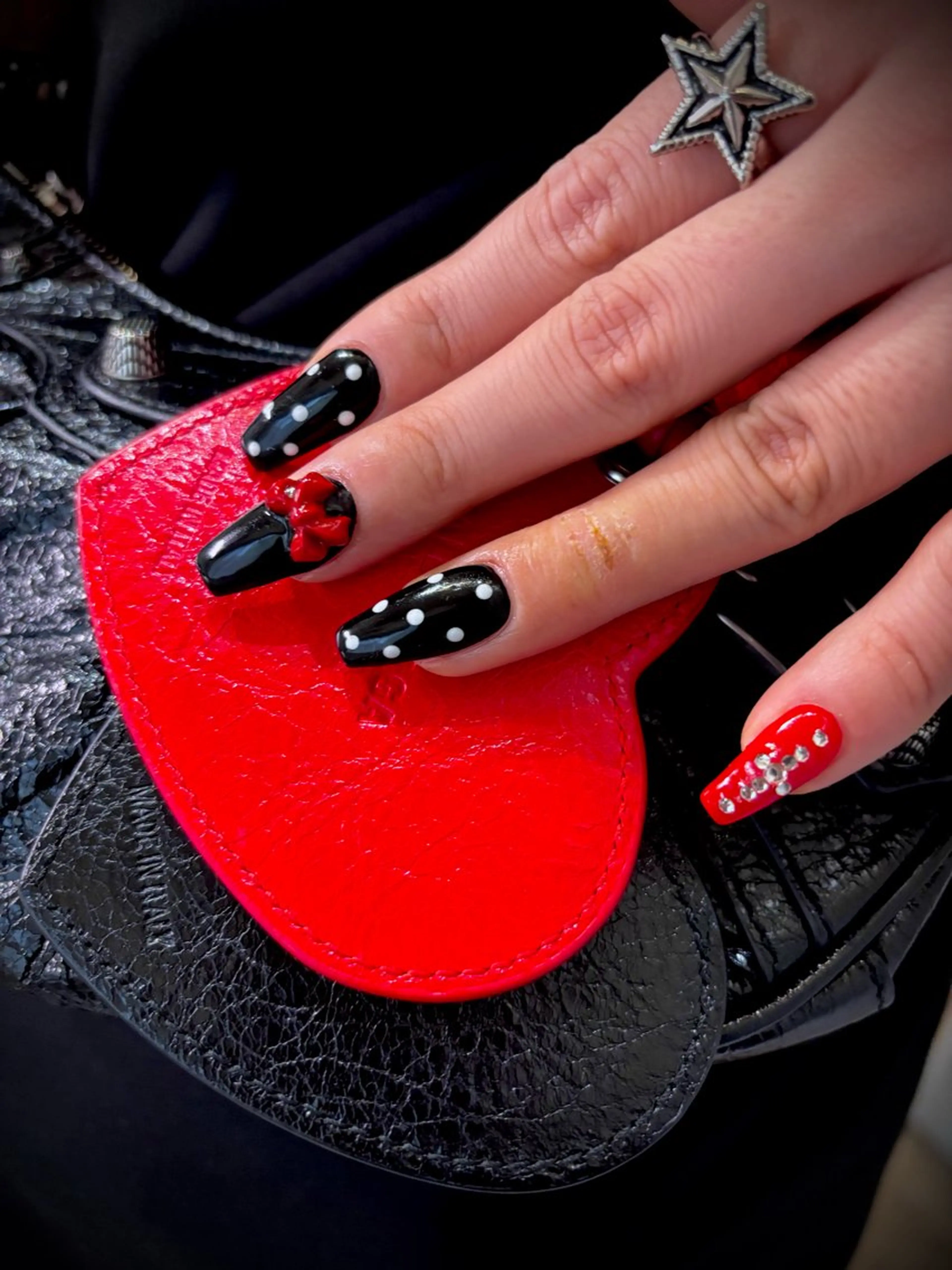 ネイル 8113 海外/y2k/韓国のネイルデザイン