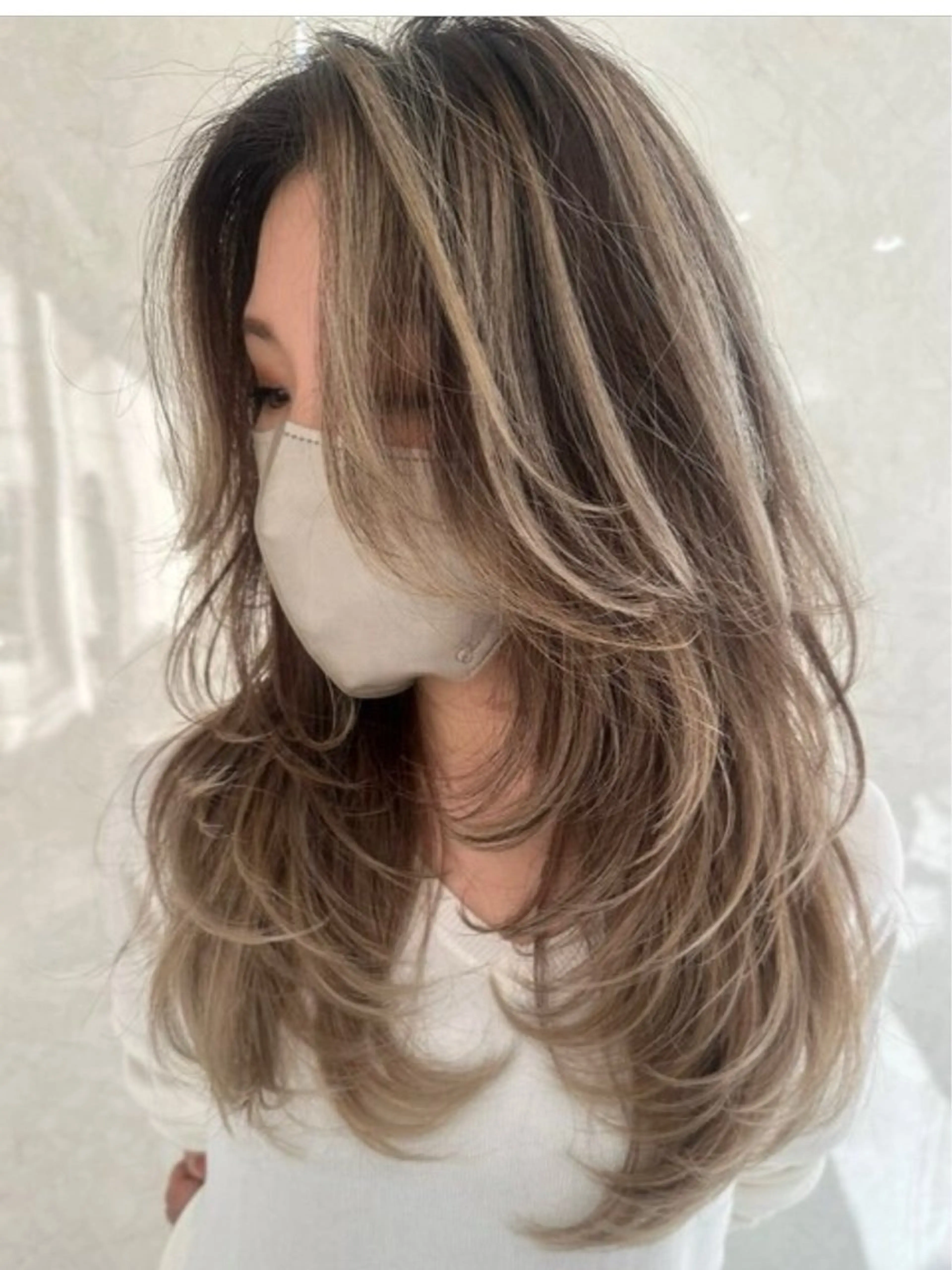 セミロング 顔周りカット レイヤーカット 小顔カット CIELO beauty所属・✴︎ Rinaのヘアスタイル