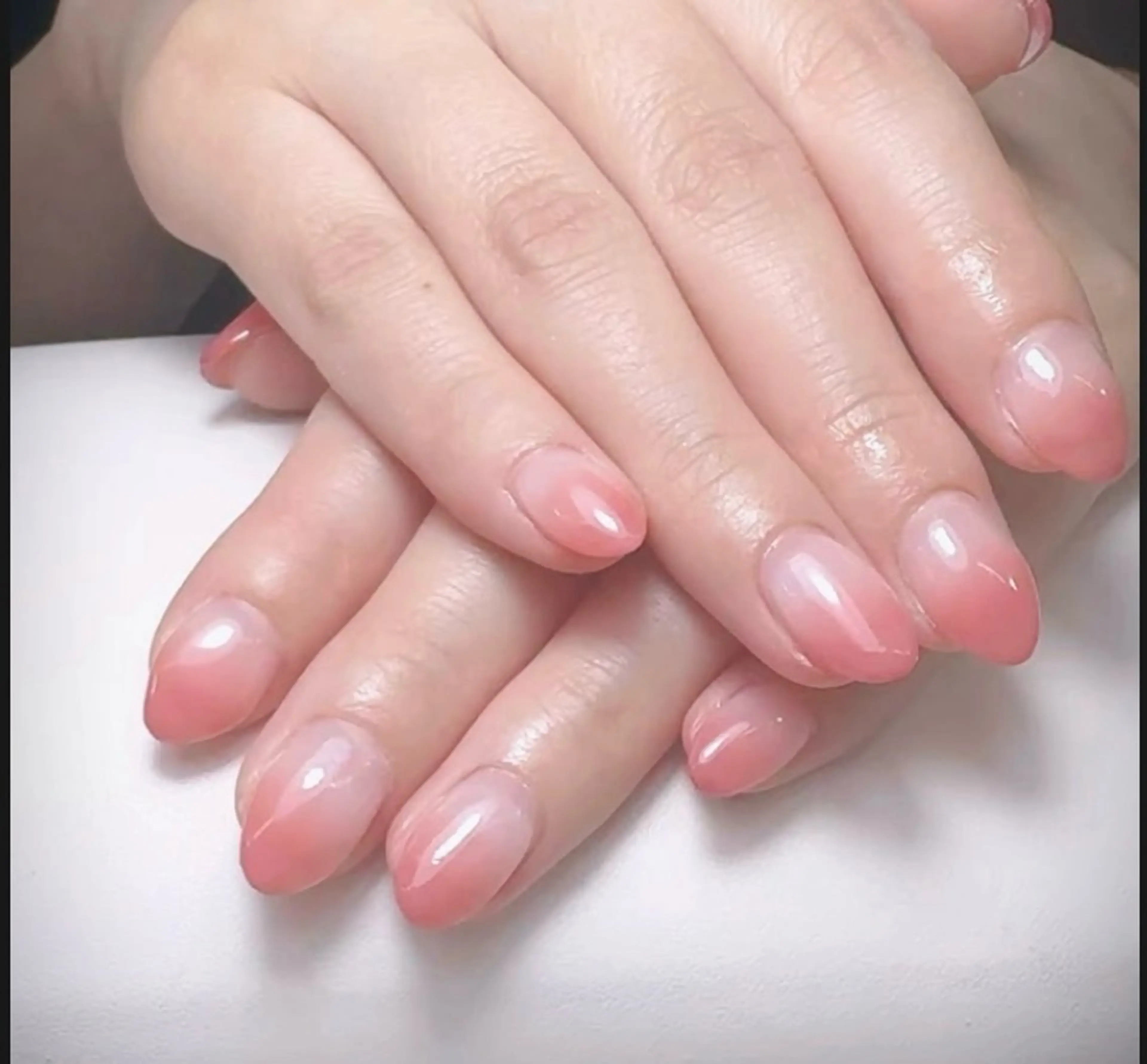 ネイル ハンドネイル kelly ．のネイルデザイン