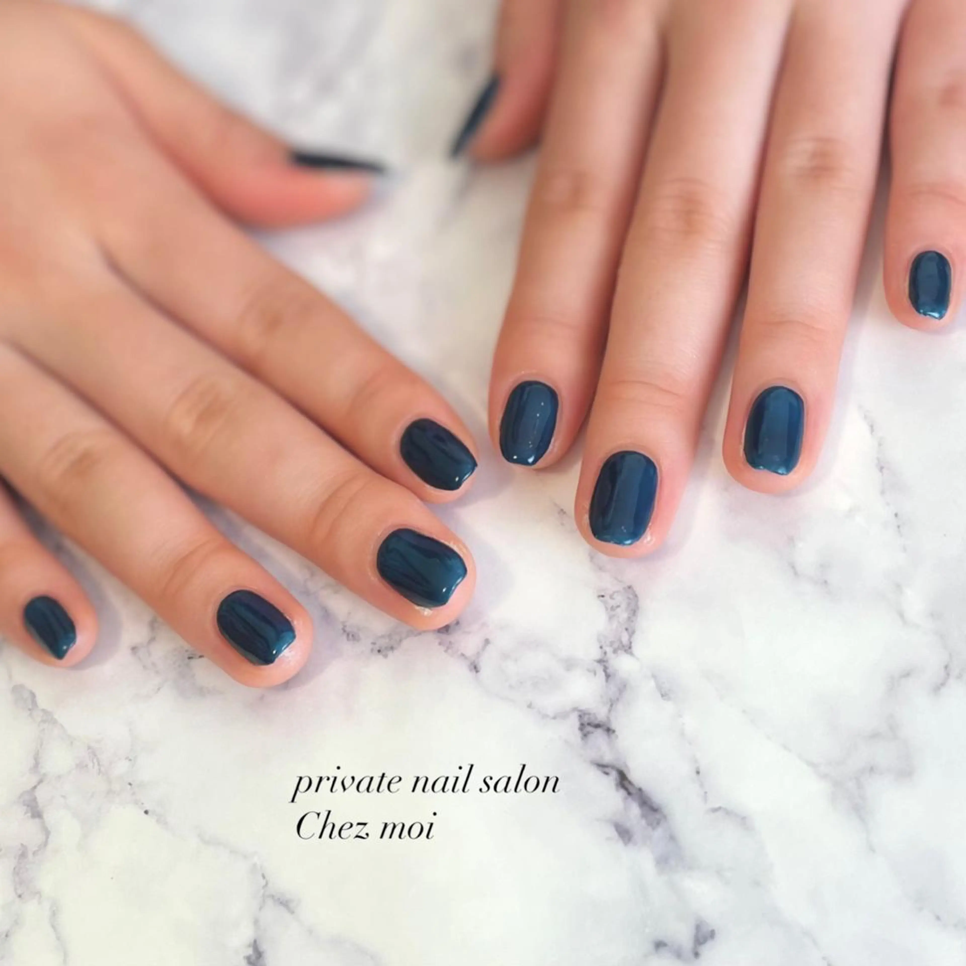 ネイル ワンカラーネイル KOMINE TOMOKOのネイルデザイン