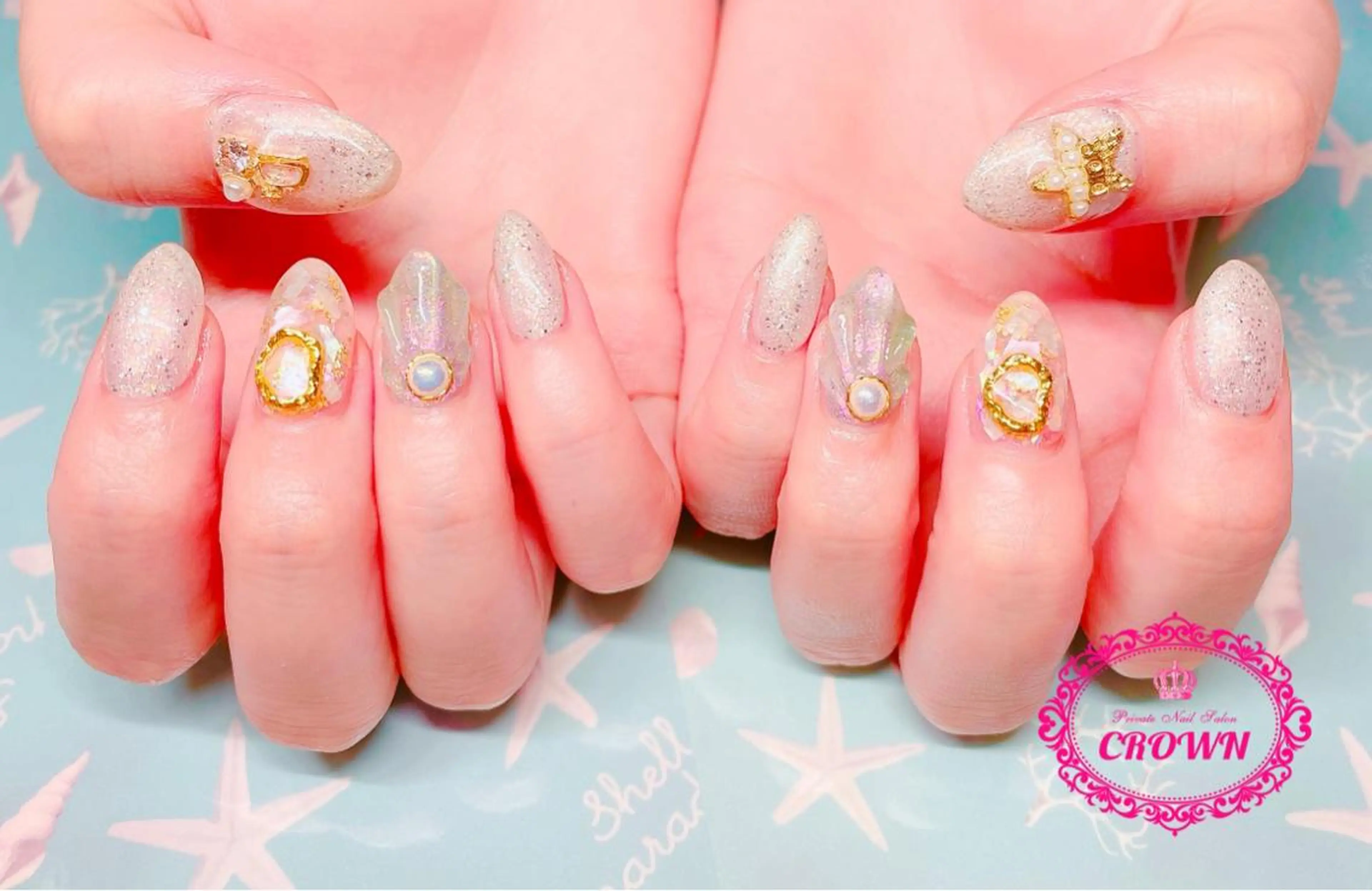 ネイル ハンドネイル CROWN プライベートサロンのネイルデザイン