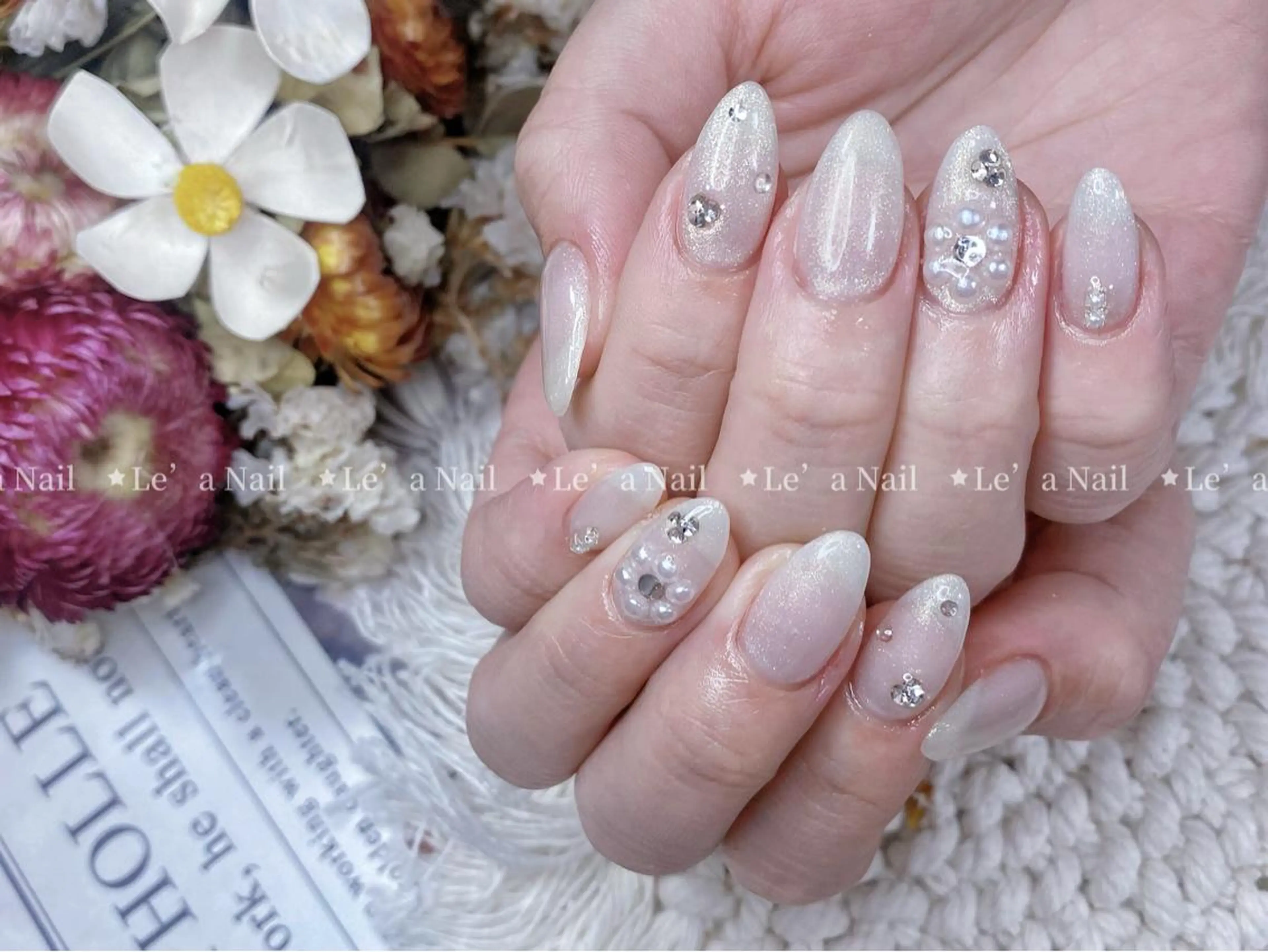 ミディアム カラー ネイル Lea NAILsalon所属・Le’a NailSalonのネイルデザイン