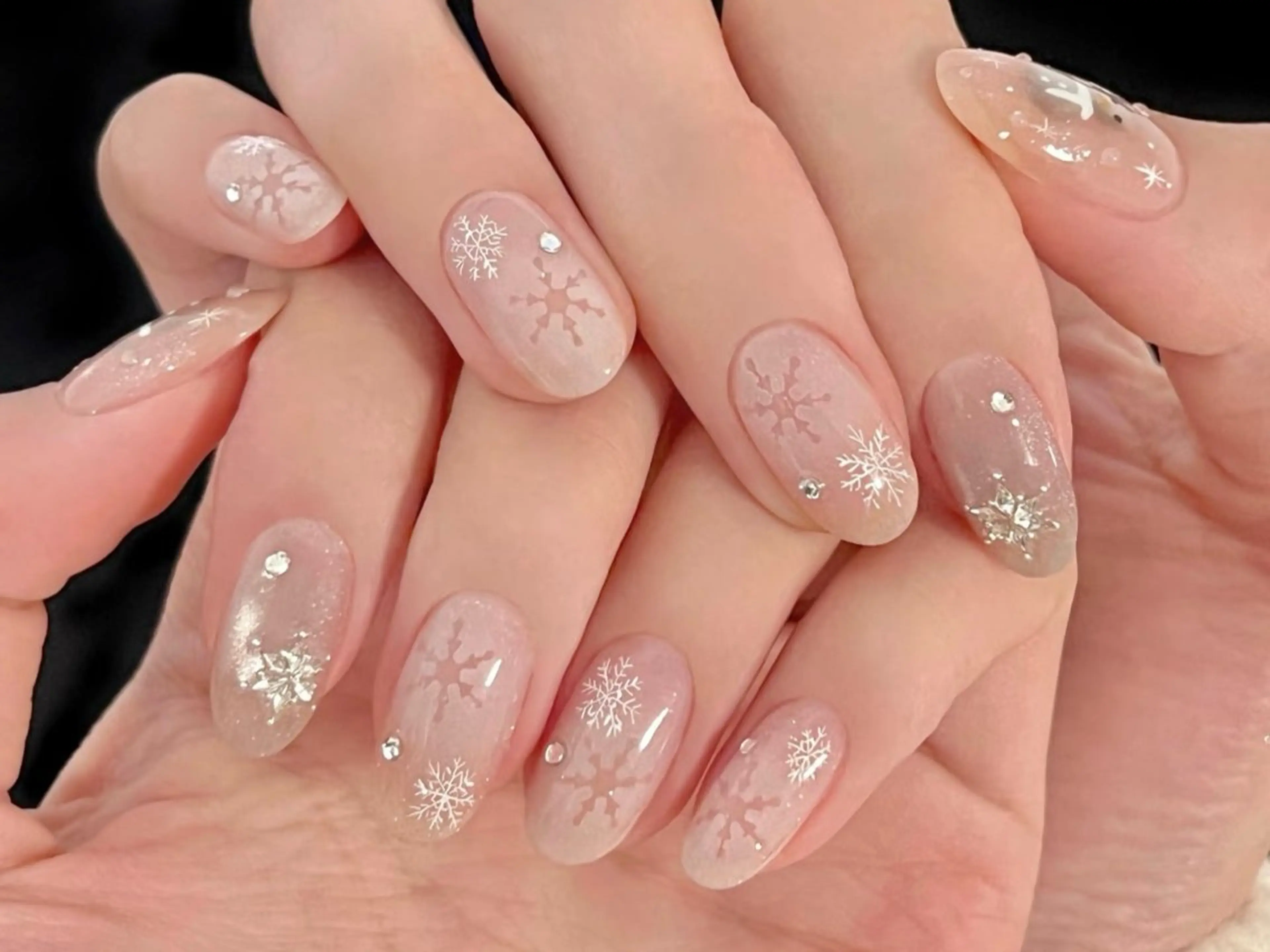 ネイル 長さ出し フットネイル フレンチネイル ジェルネイル ガラスフレンチ More Glam Nailsalon 大宮東口店 ～韓国ネイル・ワンホンネイル・スカルプネイル～所属・大宮 愛のネイルデザイン
