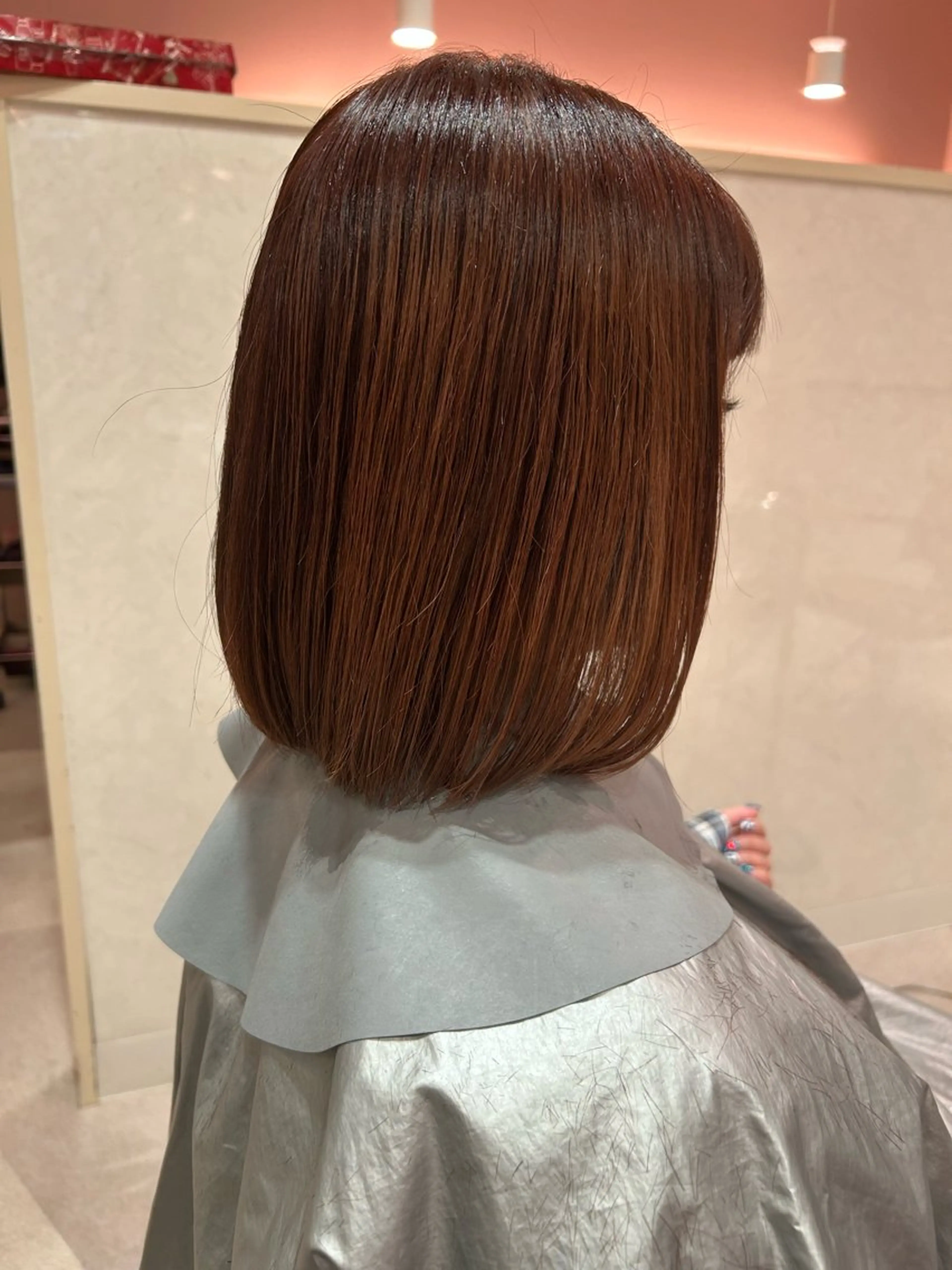 ミディアム カラー 大山 莉奈のヘアスタイル